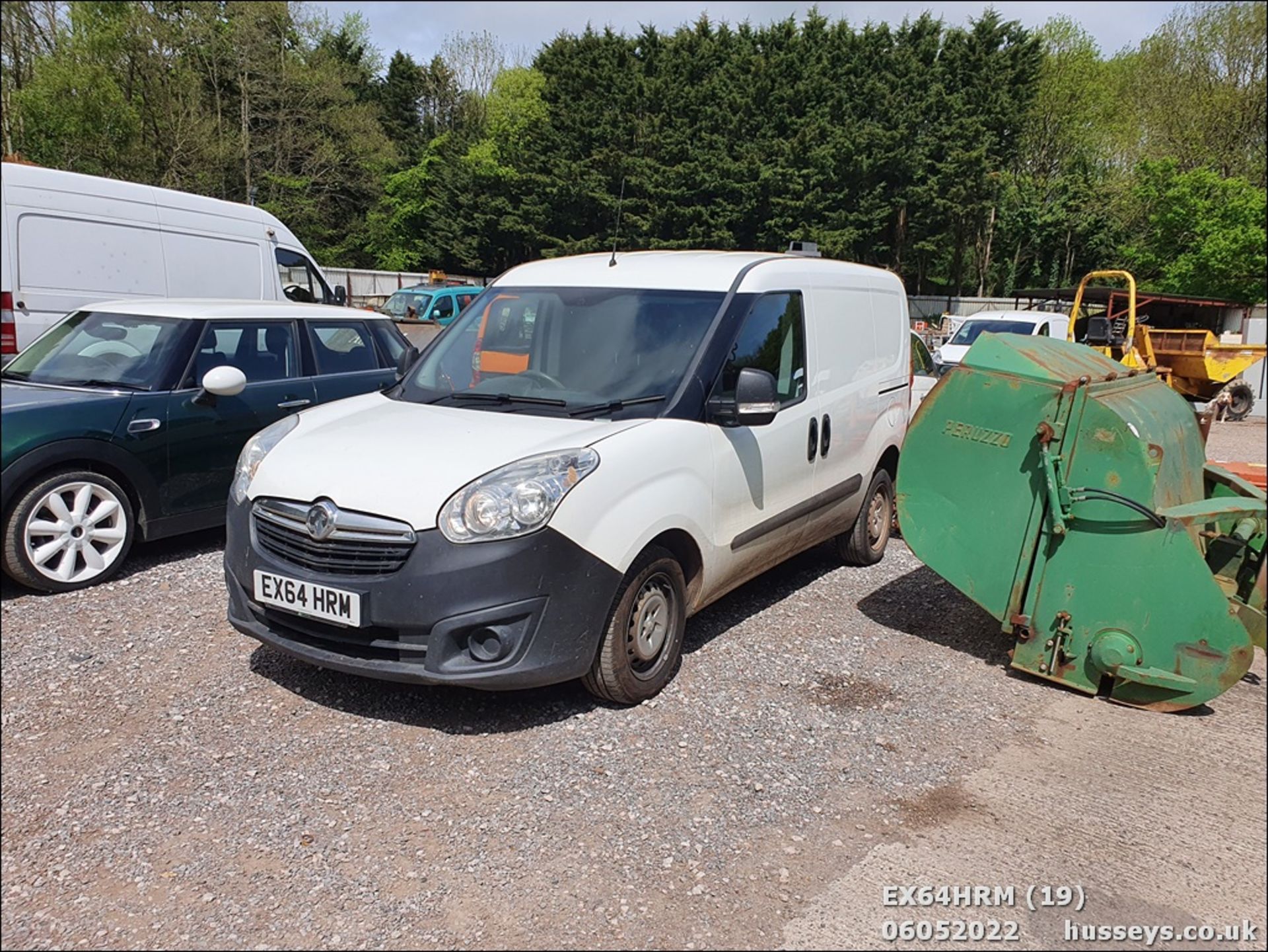 14/64 VAUXHALL COMBO 2000 L1H1 CDTI SS E - 1248cc 5dr Van (White, 127k) - Image 19 of 21