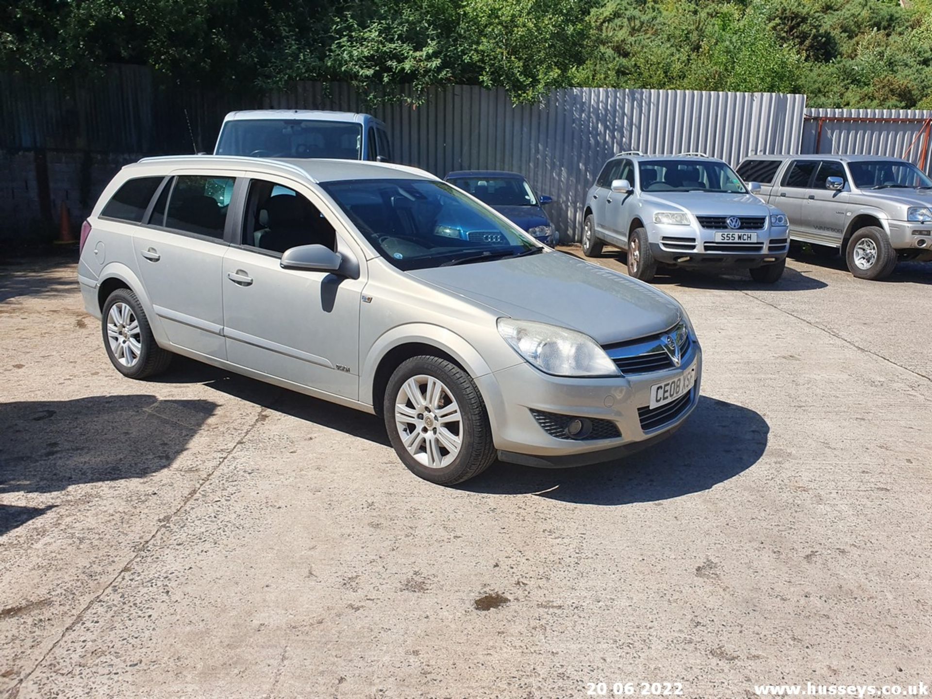 08/08 VAUXHALL ASTRA DESIGN A - 1796cc 5dr Estate (Beige, 70k) - Image 2 of 34