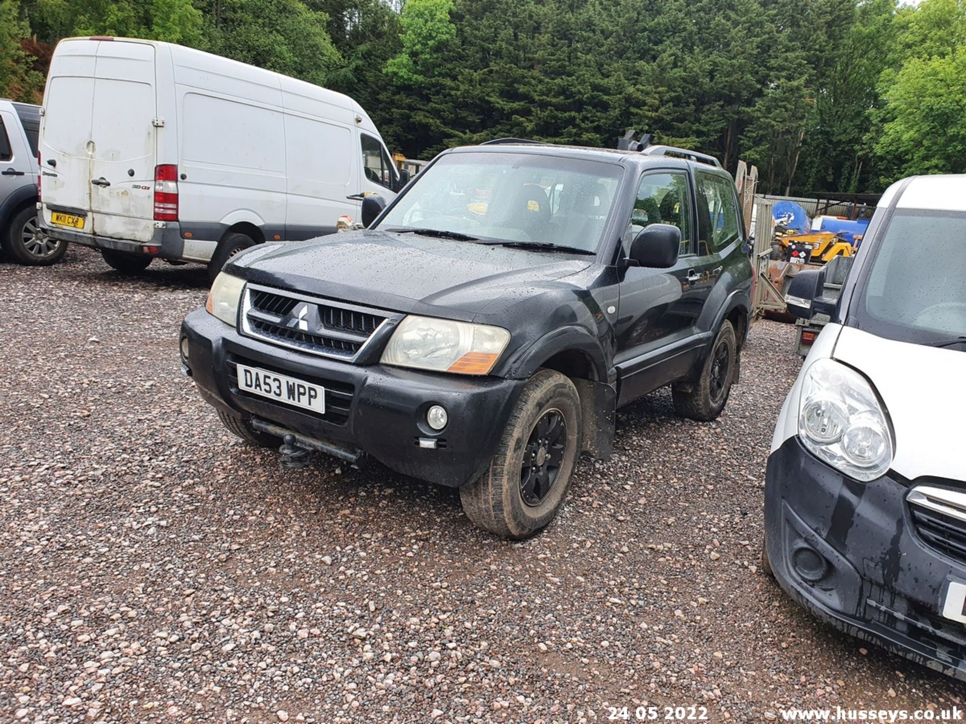 03/53 MITSUBISHI SHOGUN EQUIPPE DI-D - 3200cc 3dr Estate (Black, 138k) - Image 2 of 28