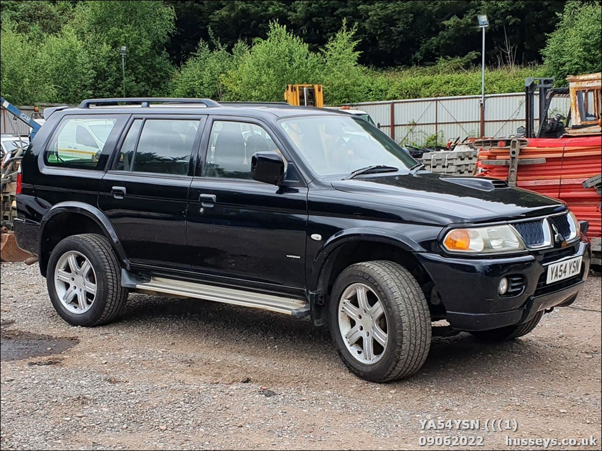 04/54 MITSUBISHI SHOGUN SPORT WARRIOR TD - 2477cc 5dr Estate (Black, 97k)