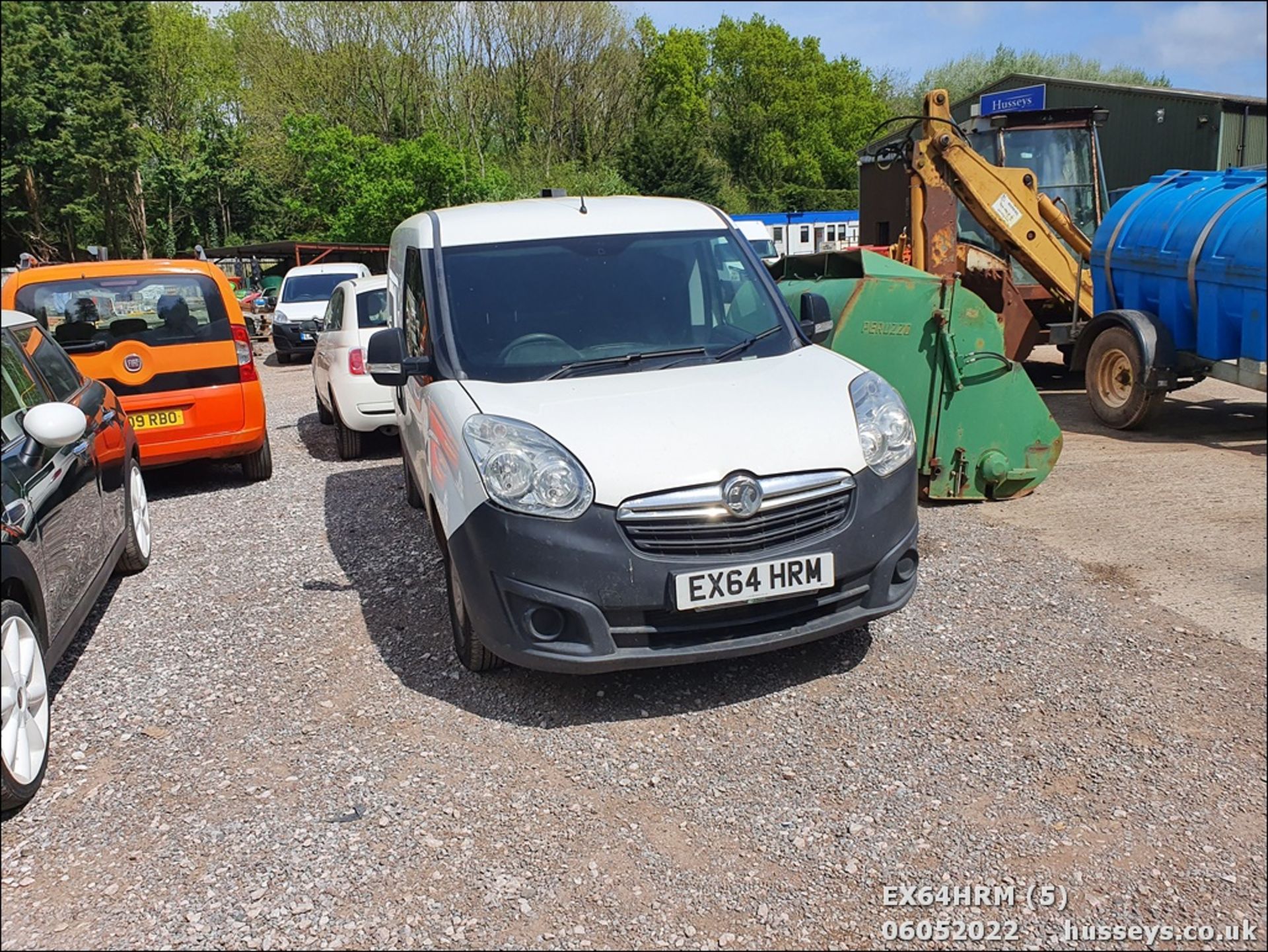 14/64 VAUXHALL COMBO 2000 L1H1 CDTI SS E - 1248cc 5dr Van (White, 127k) - Image 5 of 21