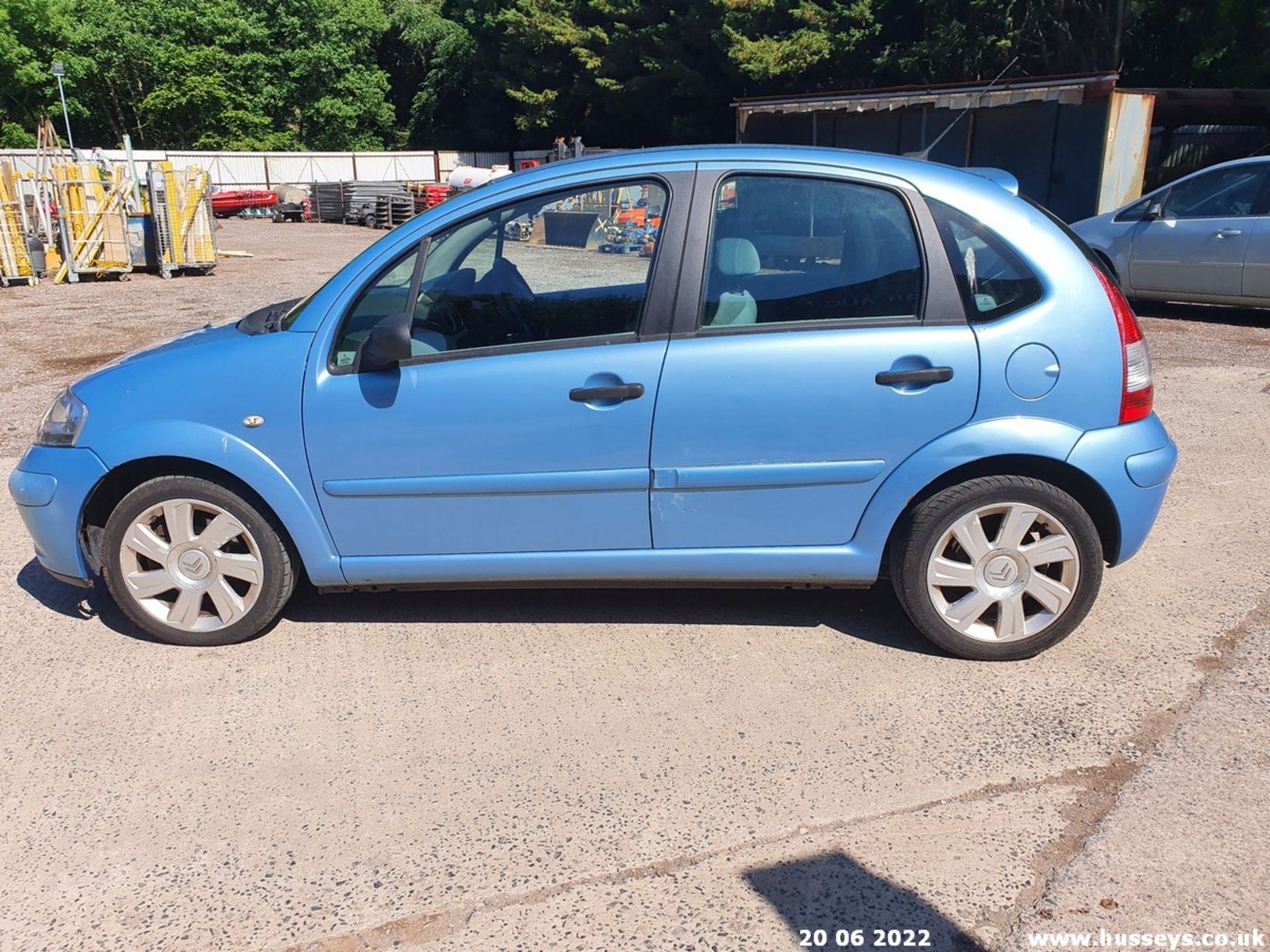 06/55 CITROEN C3 SX AUTO - 1587cc 5dr Hatchback (Blue, 75k) - Image 13 of 36