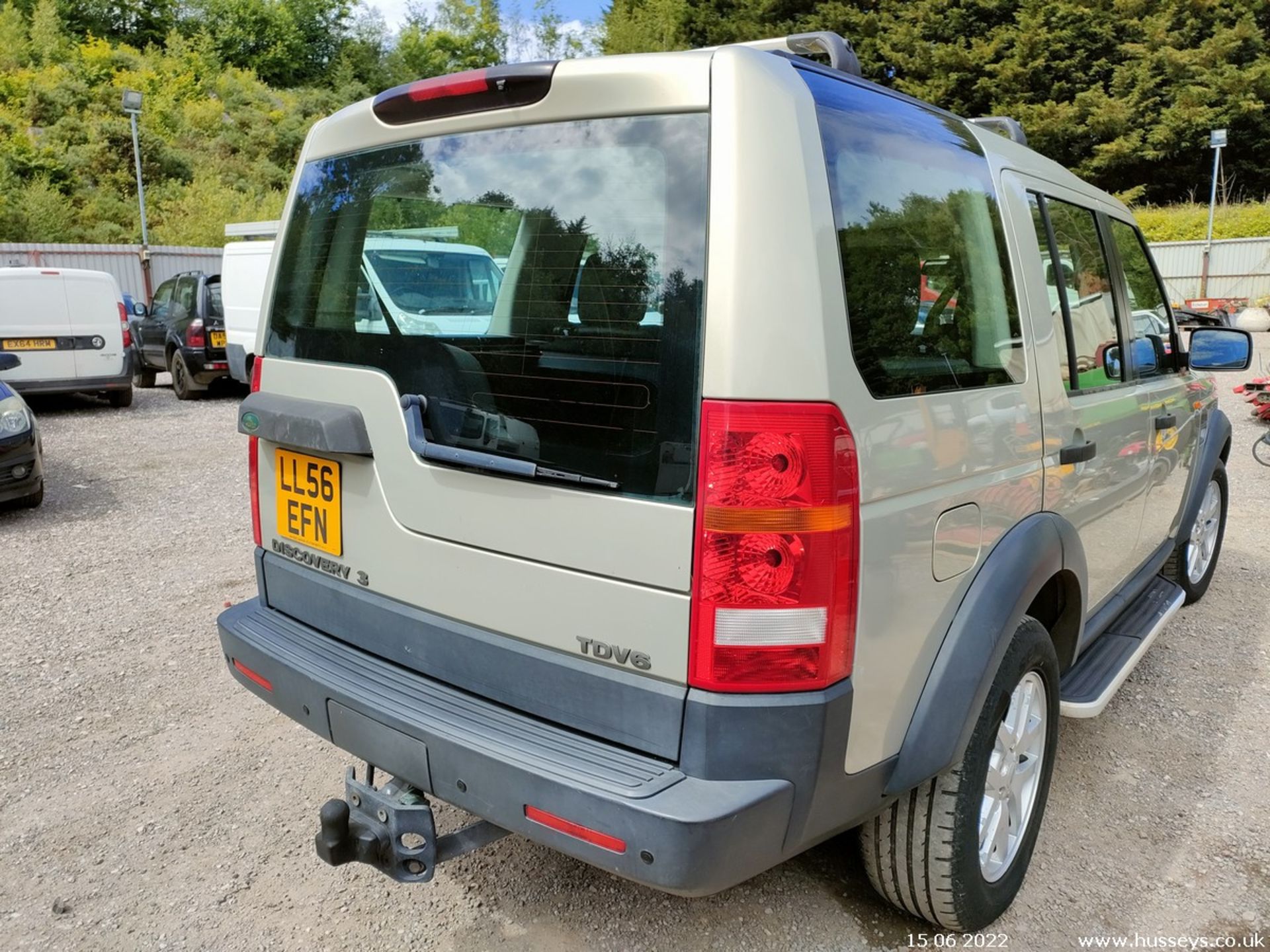 2007 LAND ROVER DISCOVERY - 2720cc 5dr Estate (Gold) - Image 9 of 25