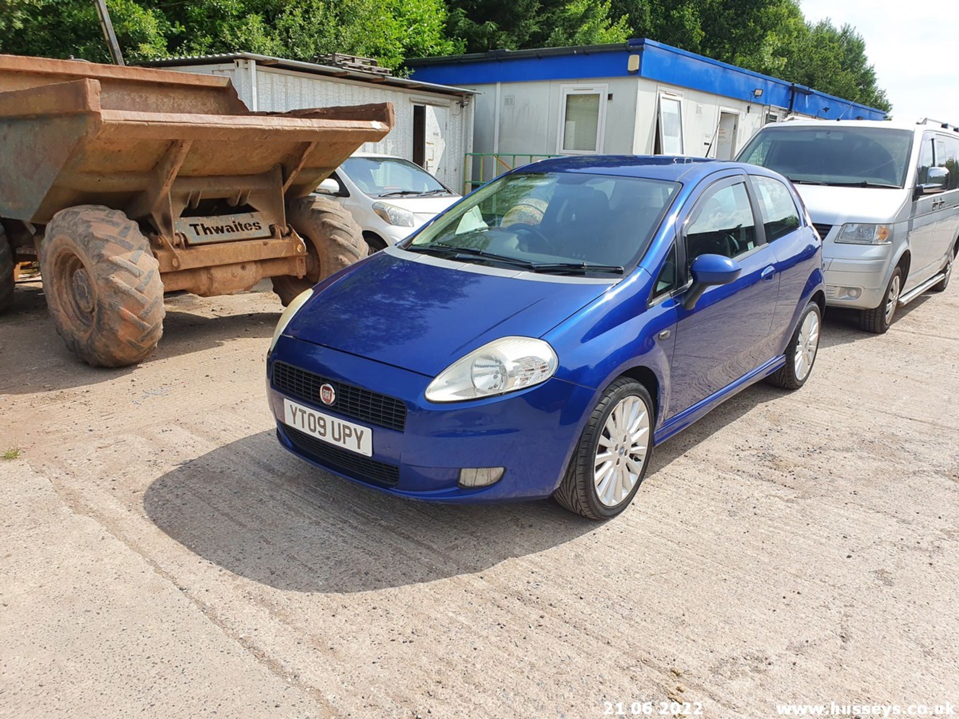 09/09 FIAT G PUNTO SPORTING MULTIJET - 1910cc 3dr Hatchback (Blue, 100k) - Image 10 of 26