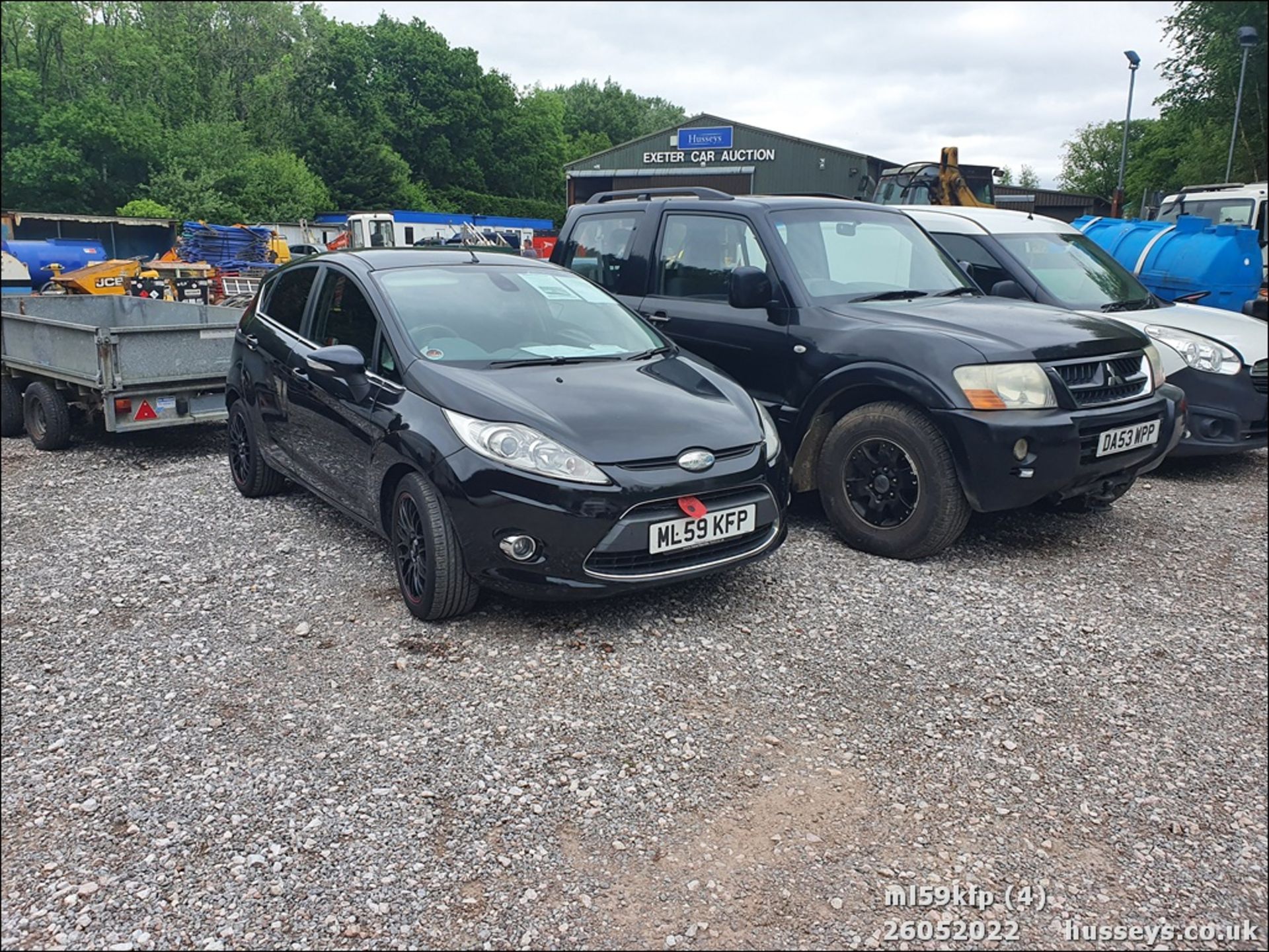 09/59 FORD FIESTA ZETEC 95 - 1388cc 5dr Hatchback (Black) - Image 4 of 24