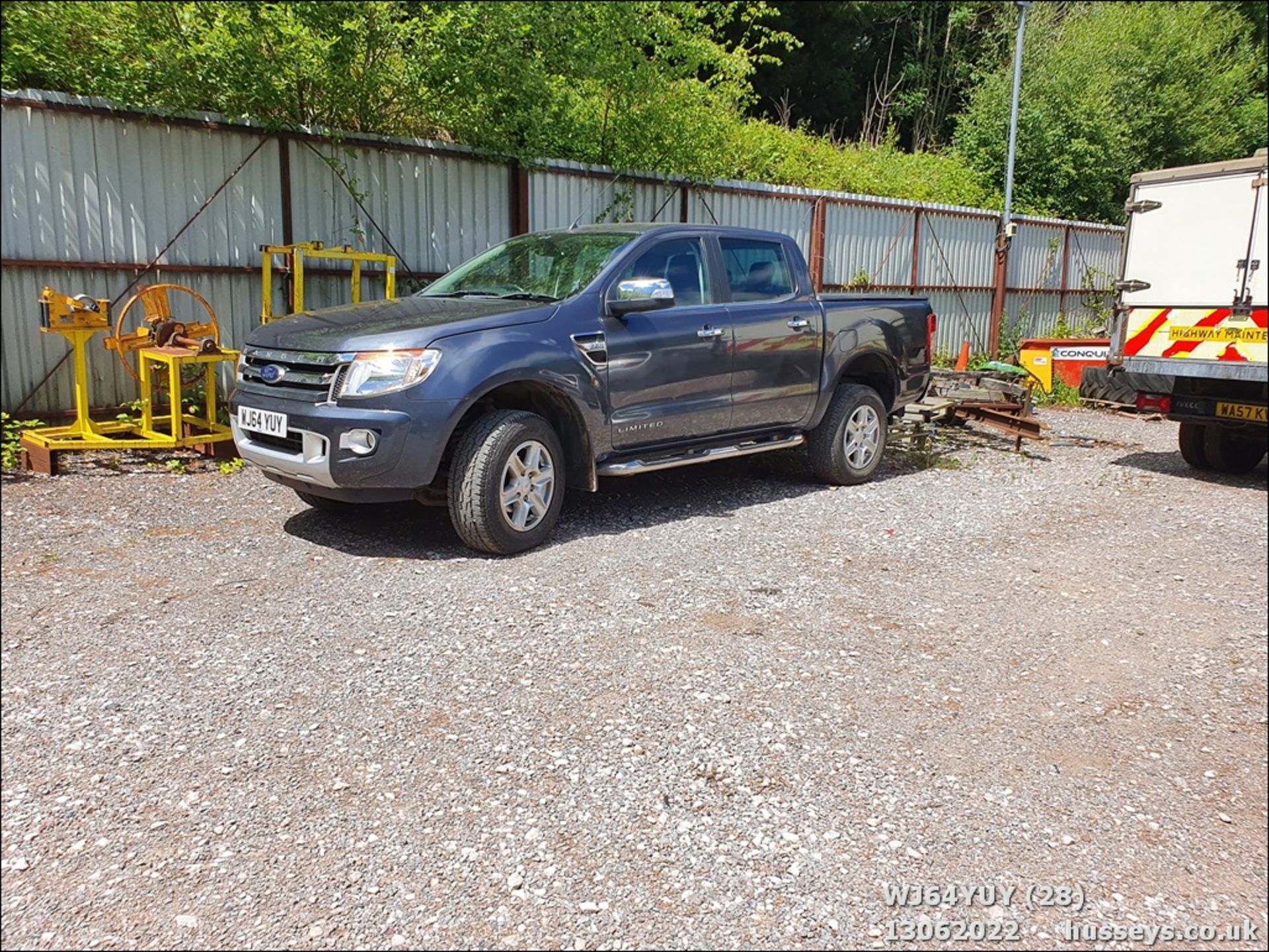 14/64 FORD RANGER LIMITED 4X4 TDCI - 2198cc 4dr 4x4 (Grey, 106k) - Image 28 of 43