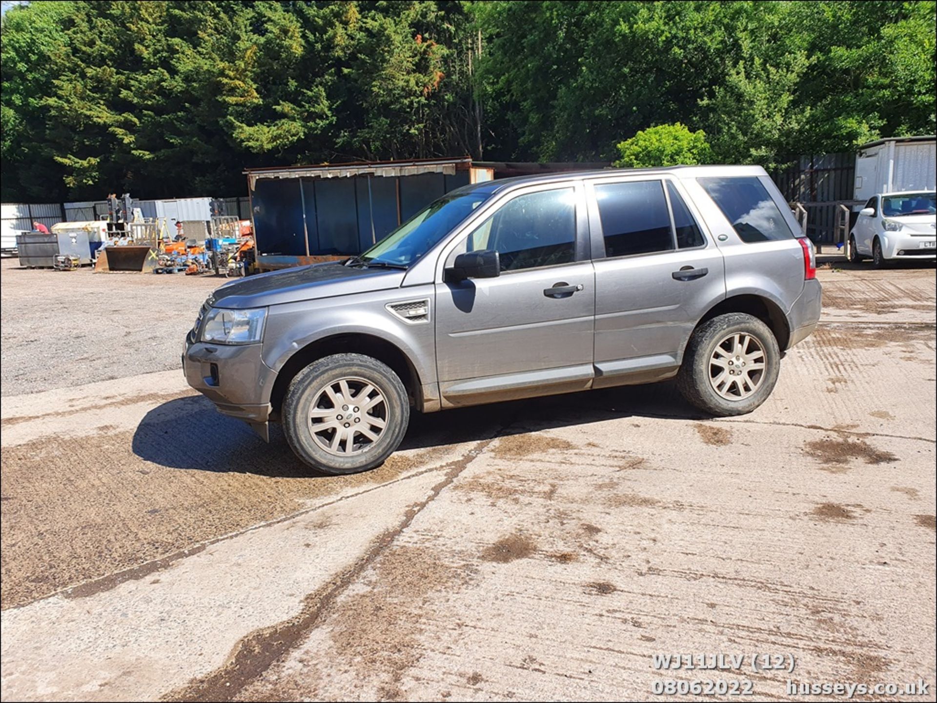 11/11 LAND ROVER FREELANDER XS TD4 - 2179cc 5dr Estate (Grey, 147k) - Image 12 of 47