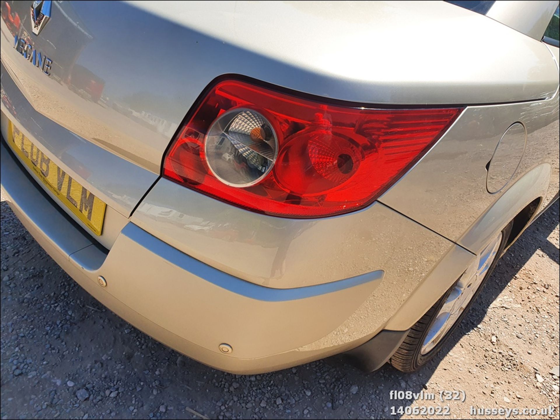 08/08 RENAULT MEGANE DYNAMIQUE DCI 106 - 1461cc 2dr Convertible (Gold, 71k) - Image 32 of 43