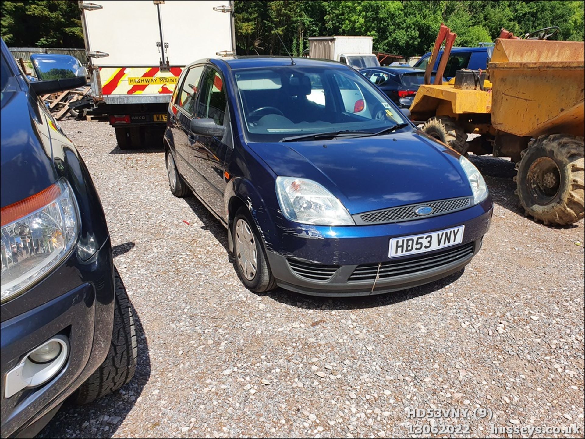 04/53 FORD FIESTA LX - 1388cc 5dr Hatchback (Blue, 56k) - Image 9 of 28