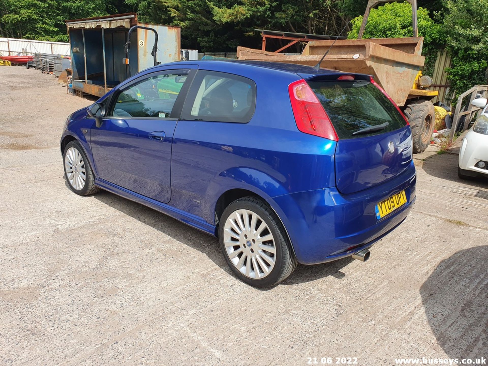 09/09 FIAT G PUNTO SPORTING MULTIJET - 1910cc 3dr Hatchback (Blue, 100k) - Image 2 of 26