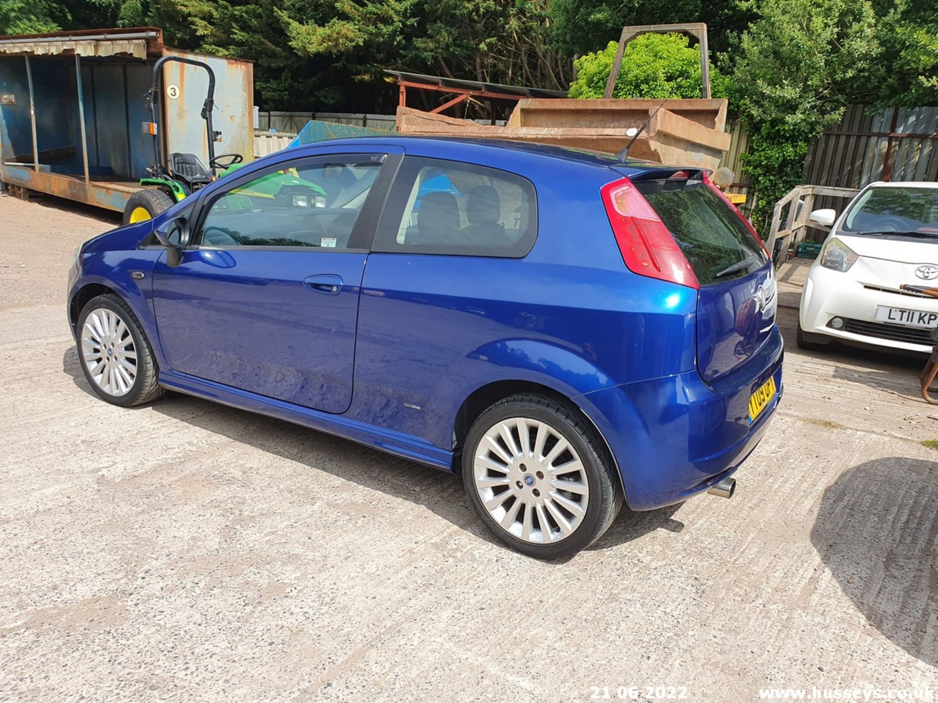 09/09 FIAT G PUNTO SPORTING MULTIJET - 1910cc 3dr Hatchback (Blue, 100k) - Image 3 of 26