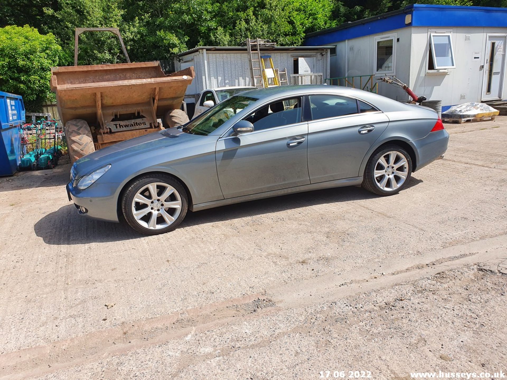 07/57 MERCEDES CLS 320 CDI AUTO - 2987cc 4dr Coupe (Grey, 106k) - Image 8 of 30