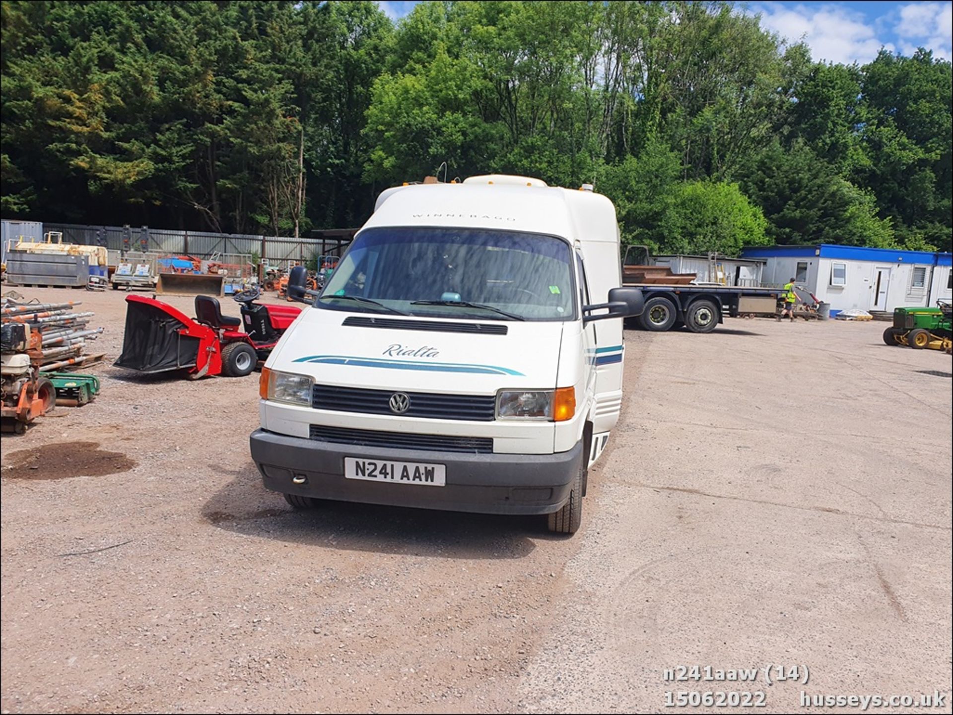 1996 VOLKSWAGEN WINNIEBAGO RIALTA - 2500cc 2dr Motor Caravan (White, 131k) - Image 14 of 40