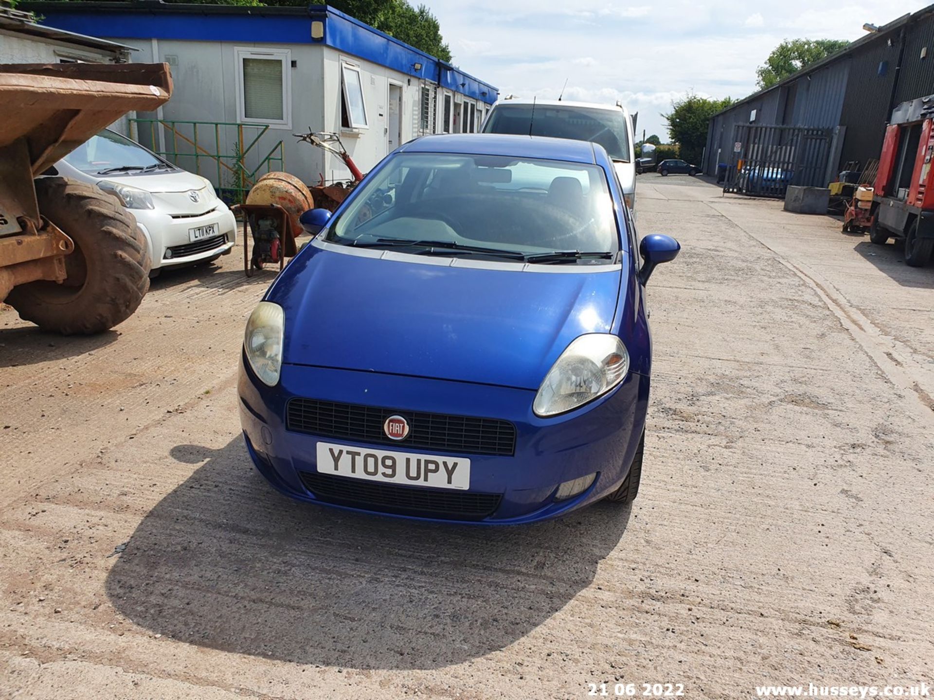 09/09 FIAT G PUNTO SPORTING MULTIJET - 1910cc 3dr Hatchback (Blue, 100k) - Image 13 of 26