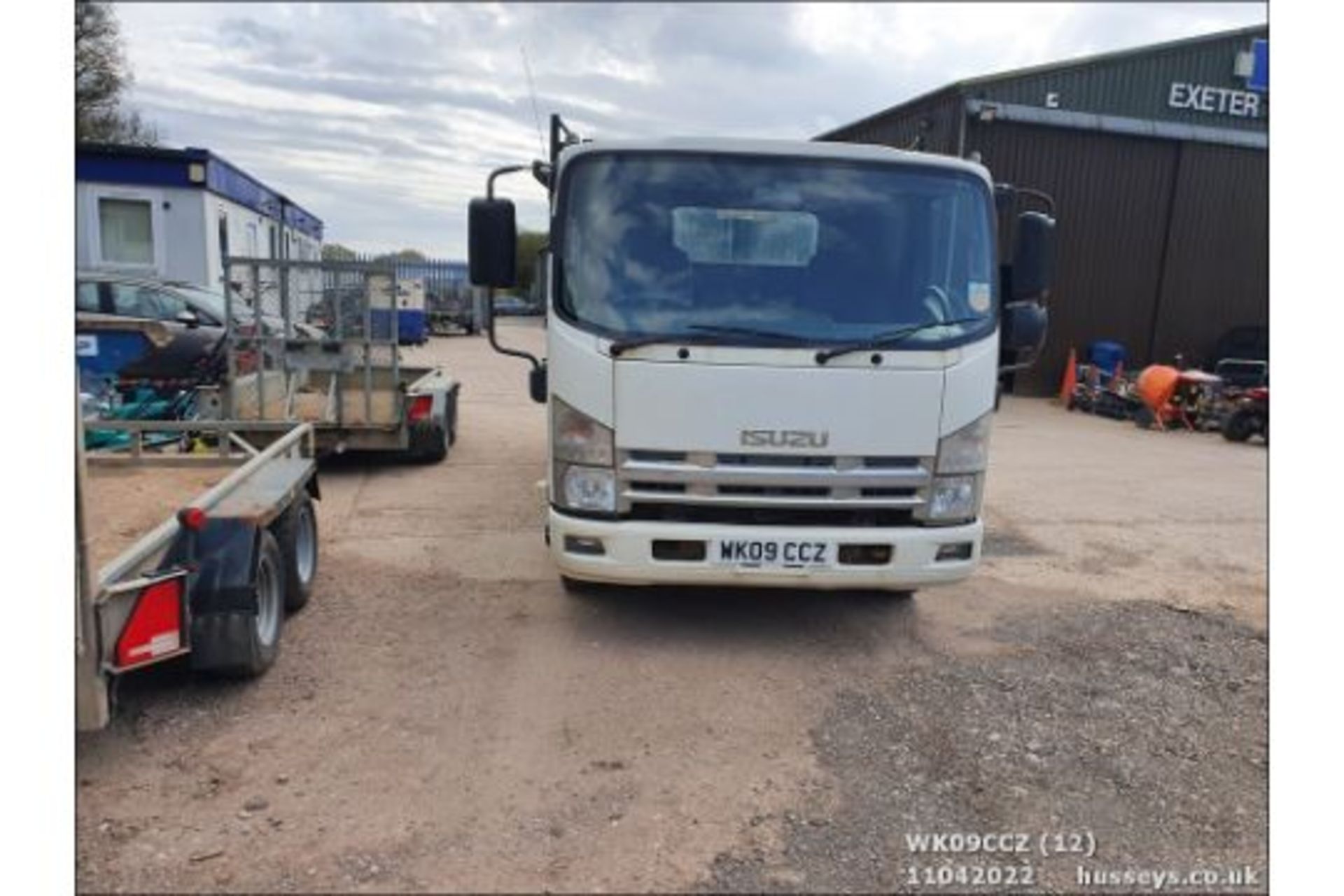 09/09 ISUZU TRUCKS NQR 70 - 5193cc 2dr Tipper (White, 205k) - Image 12 of 18