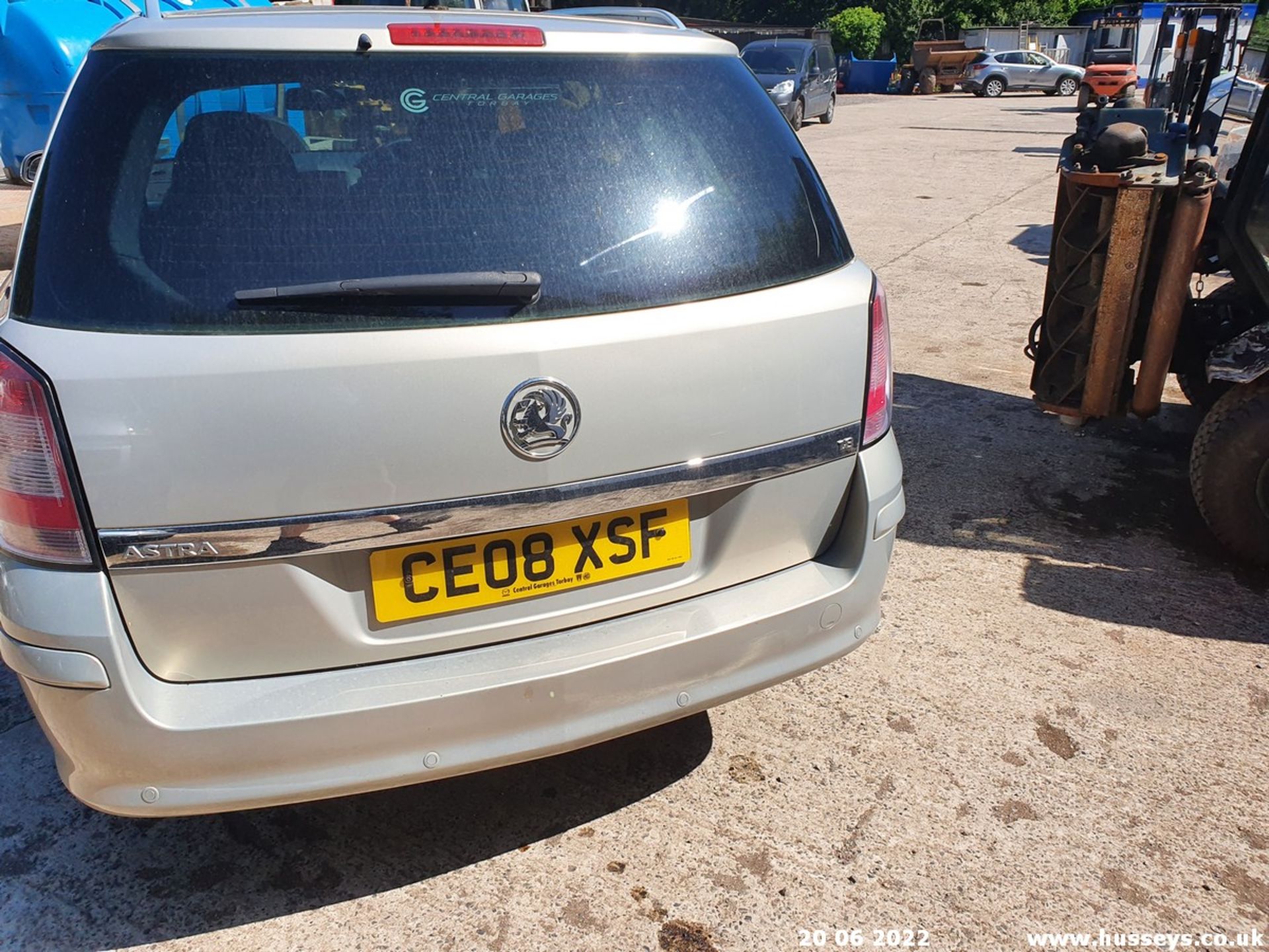 08/08 VAUXHALL ASTRA DESIGN A - 1796cc 5dr Estate (Beige, 70k) - Image 15 of 34