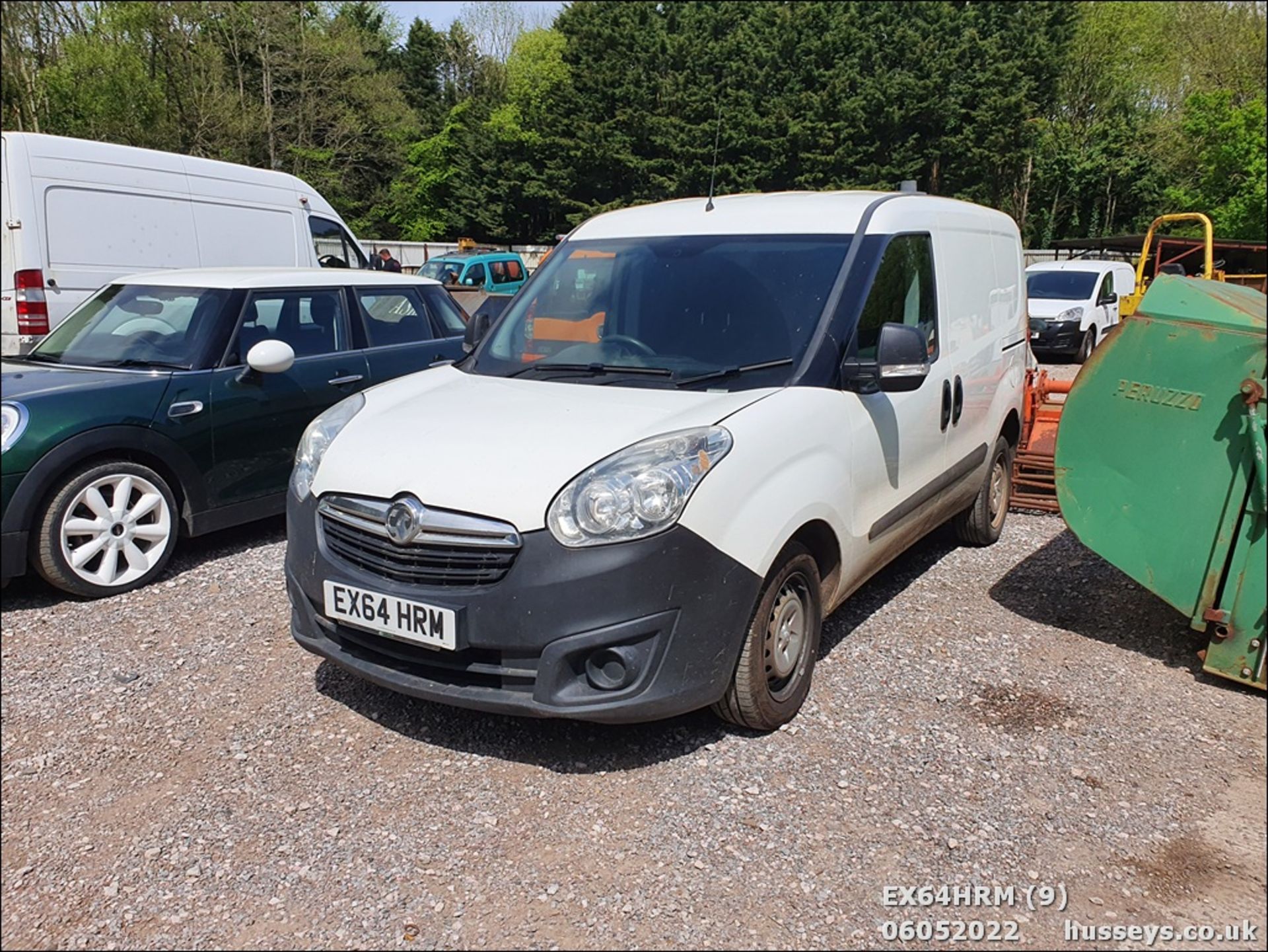 14/64 VAUXHALL COMBO 2000 L1H1 CDTI SS E - 1248cc 5dr Van (White, 127k) - Image 9 of 21