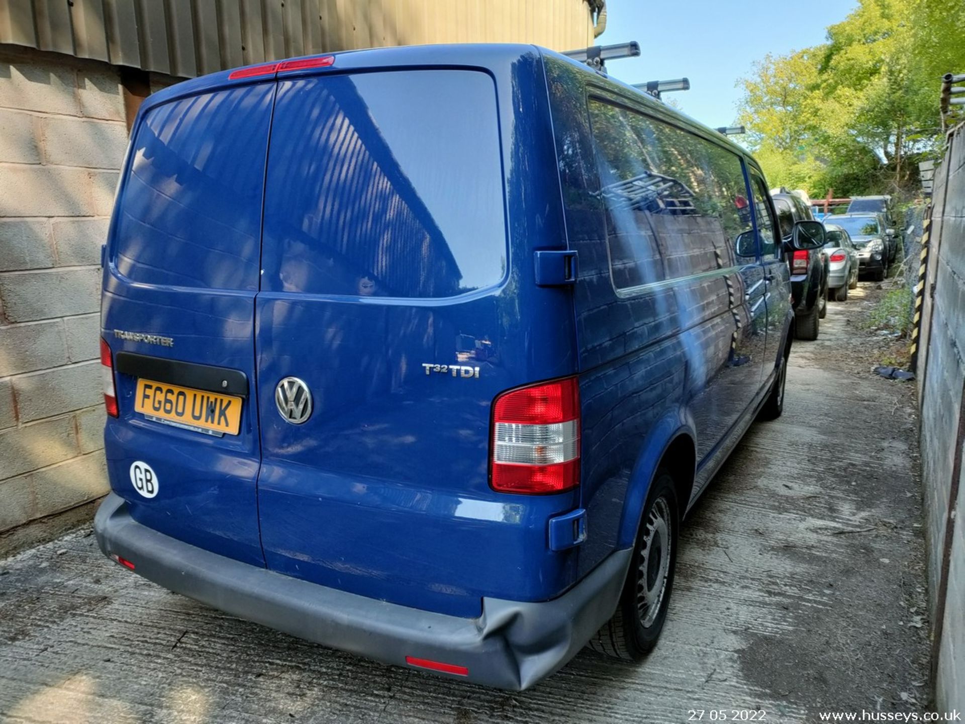 11/60 VOLKSWAGEN TRANSPORTER T32 102 TDI LWB - 1968cc 5dr Van (Blue) - Image 10 of 54