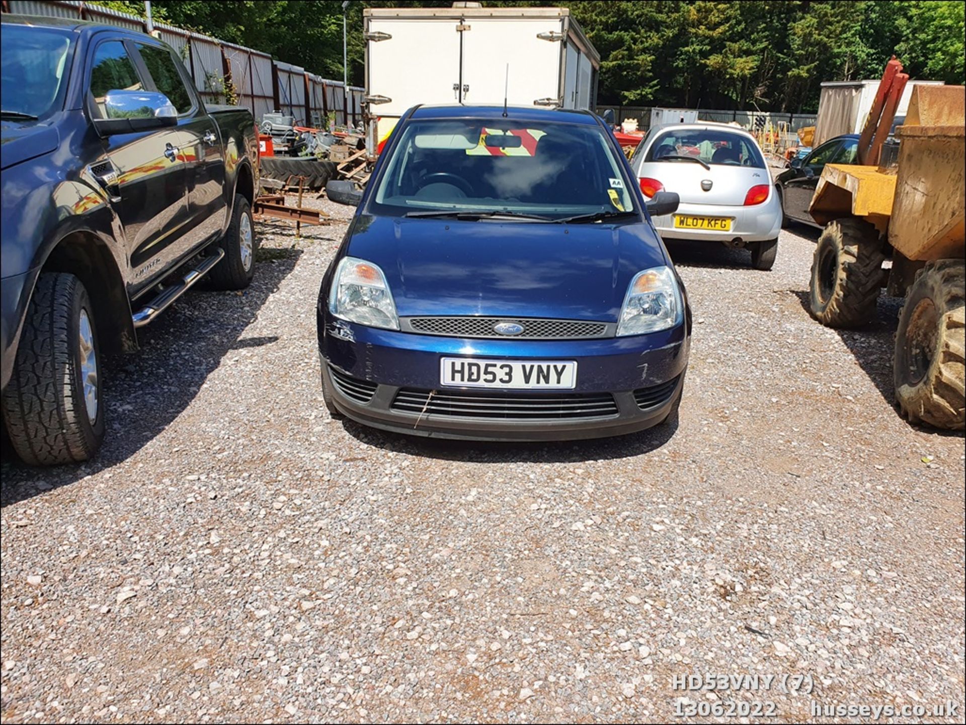 04/53 FORD FIESTA LX - 1388cc 5dr Hatchback (Blue, 56k) - Image 7 of 28