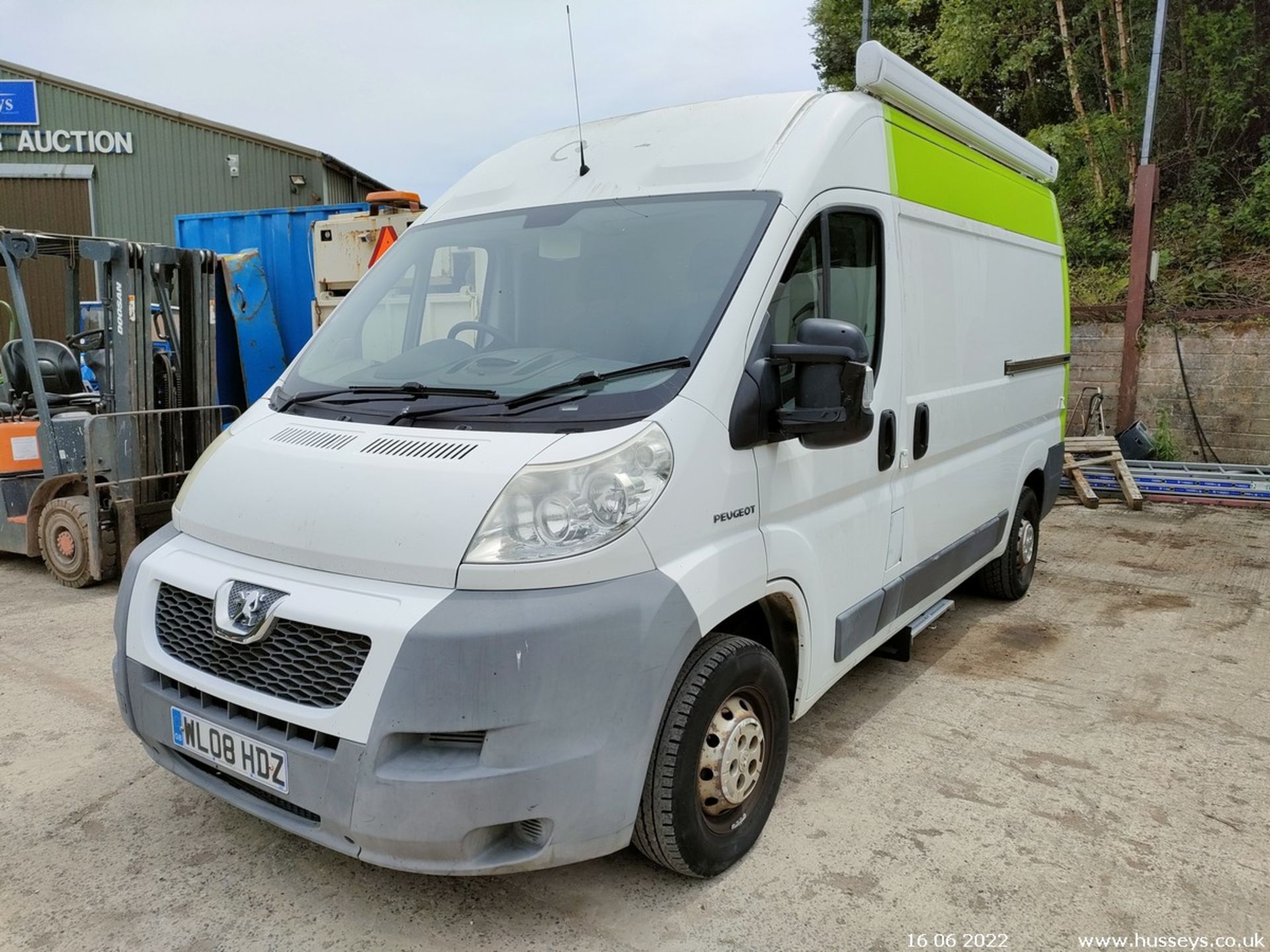 08/08 PEUGEOT BOXER 333 MWB - 2198cc 5dr Van (White, 42k) - Image 4 of 21