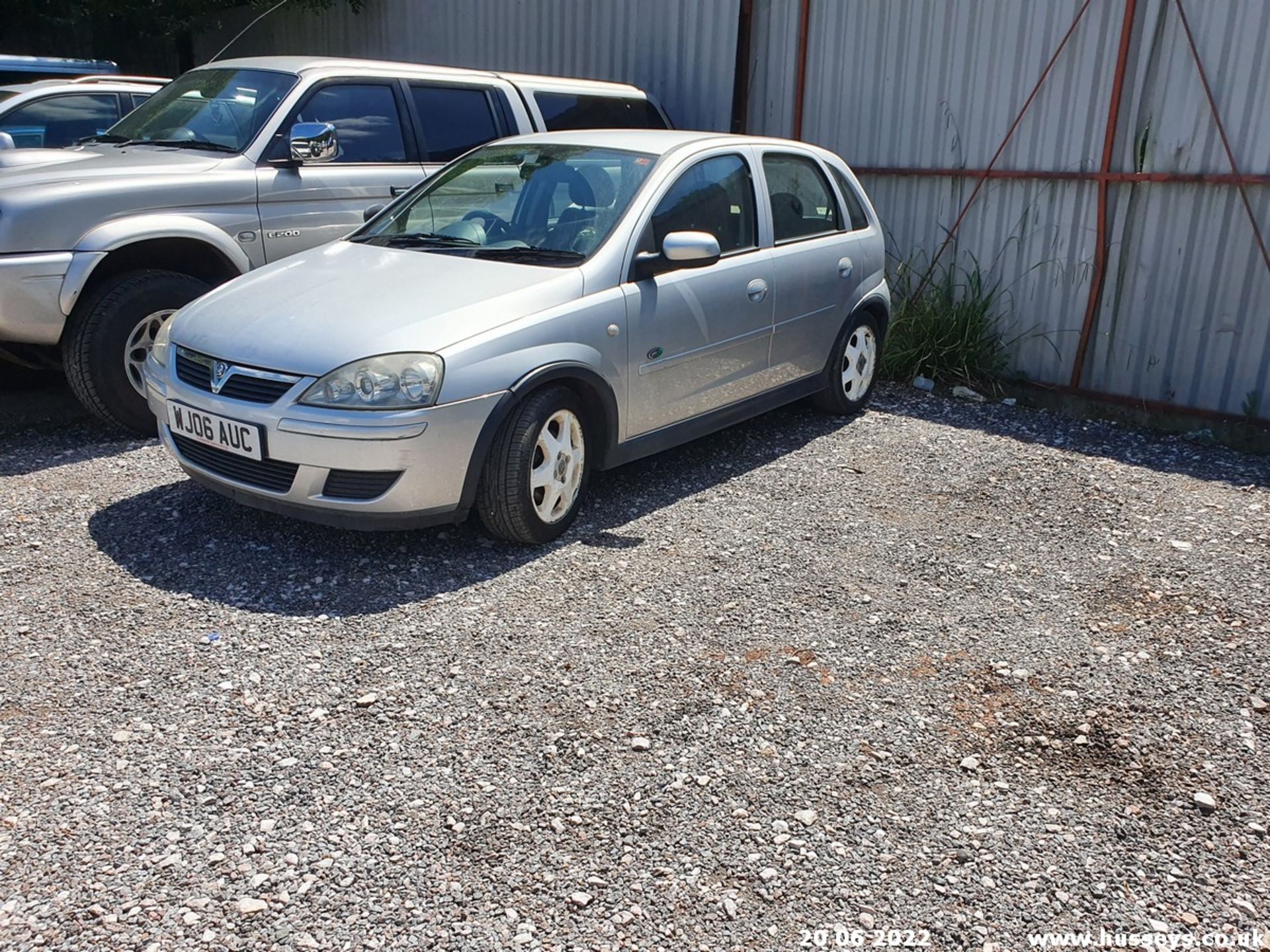 06/06 VAUXHALL CORSA ACTIVE CDTI - 1248cc 5dr Hatchback (Silver, 109k) - Image 2 of 29