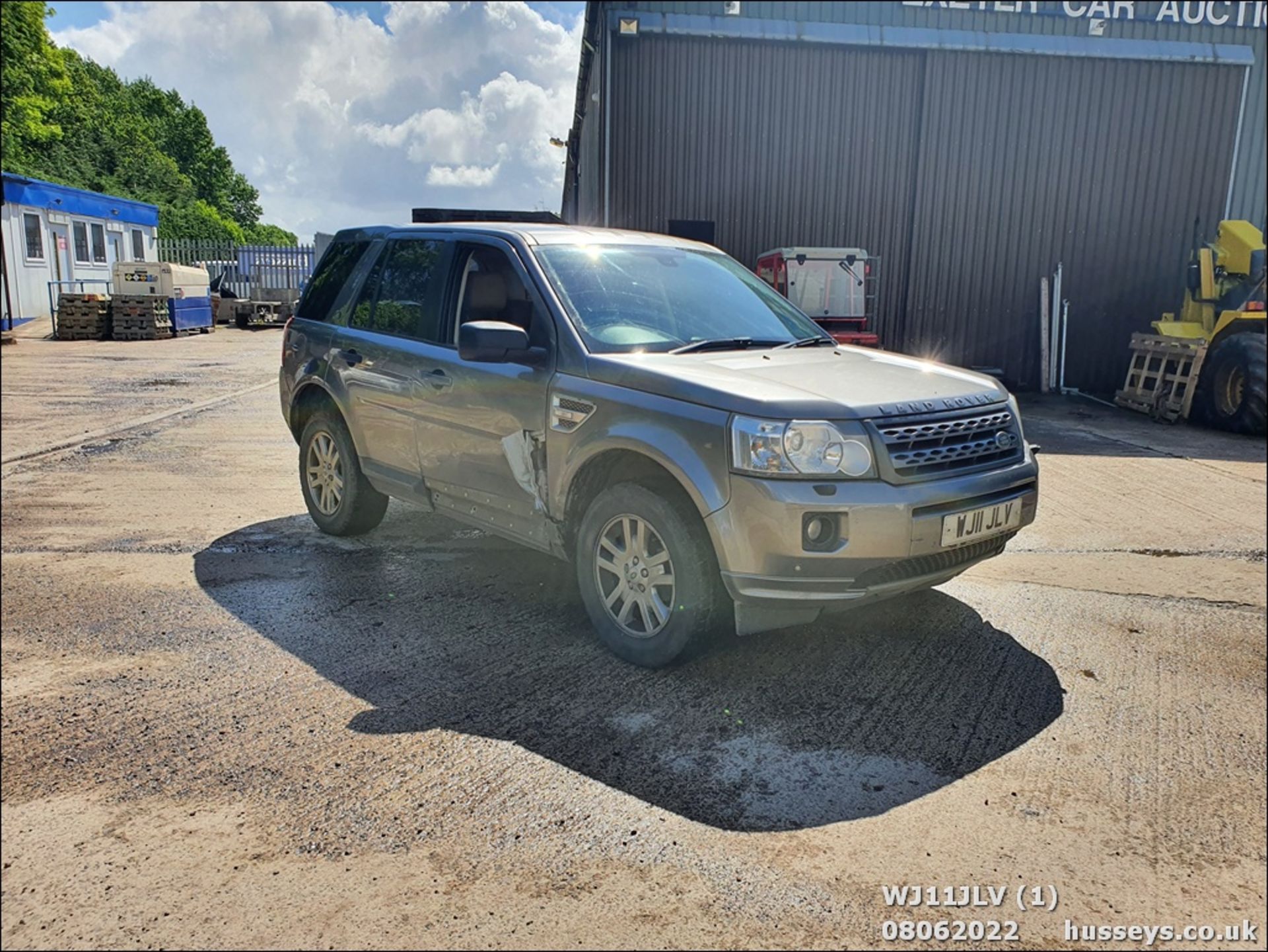 11/11 LAND ROVER FREELANDER XS TD4 - 2179cc 5dr Estate (Grey, 147k) - Image 2 of 47