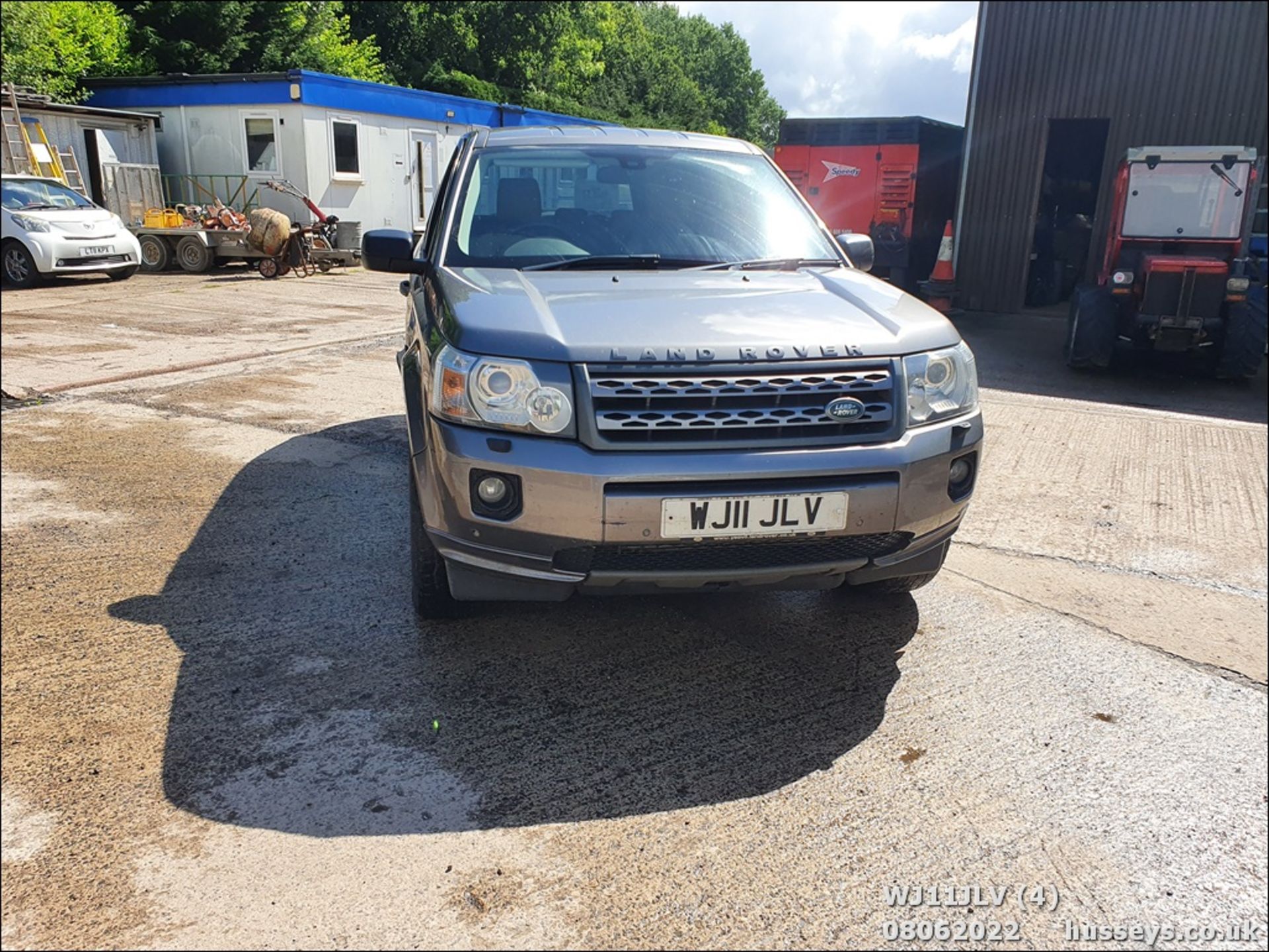 11/11 LAND ROVER FREELANDER XS TD4 - 2179cc 5dr Estate (Grey, 147k) - Image 5 of 47