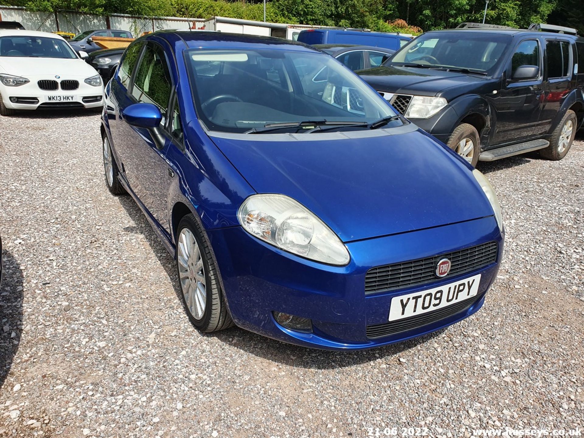 09/09 FIAT G PUNTO SPORTING MULTIJET - 1910cc 3dr Hatchback (Blue, 100k) - Image 8 of 26