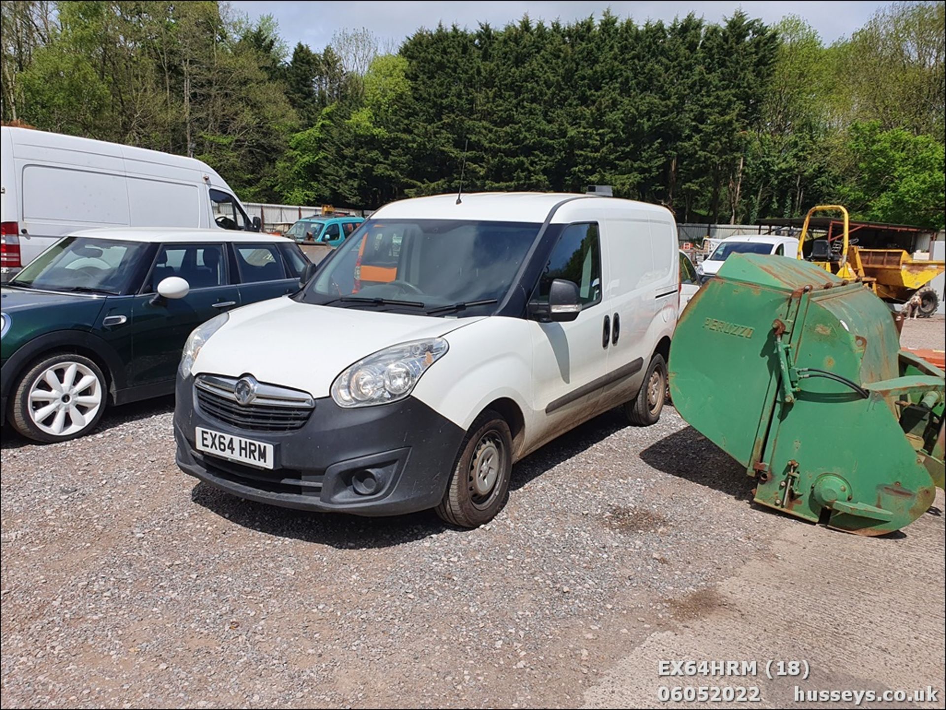 14/64 VAUXHALL COMBO 2000 L1H1 CDTI SS E - 1248cc 5dr Van (White, 127k) - Image 18 of 21