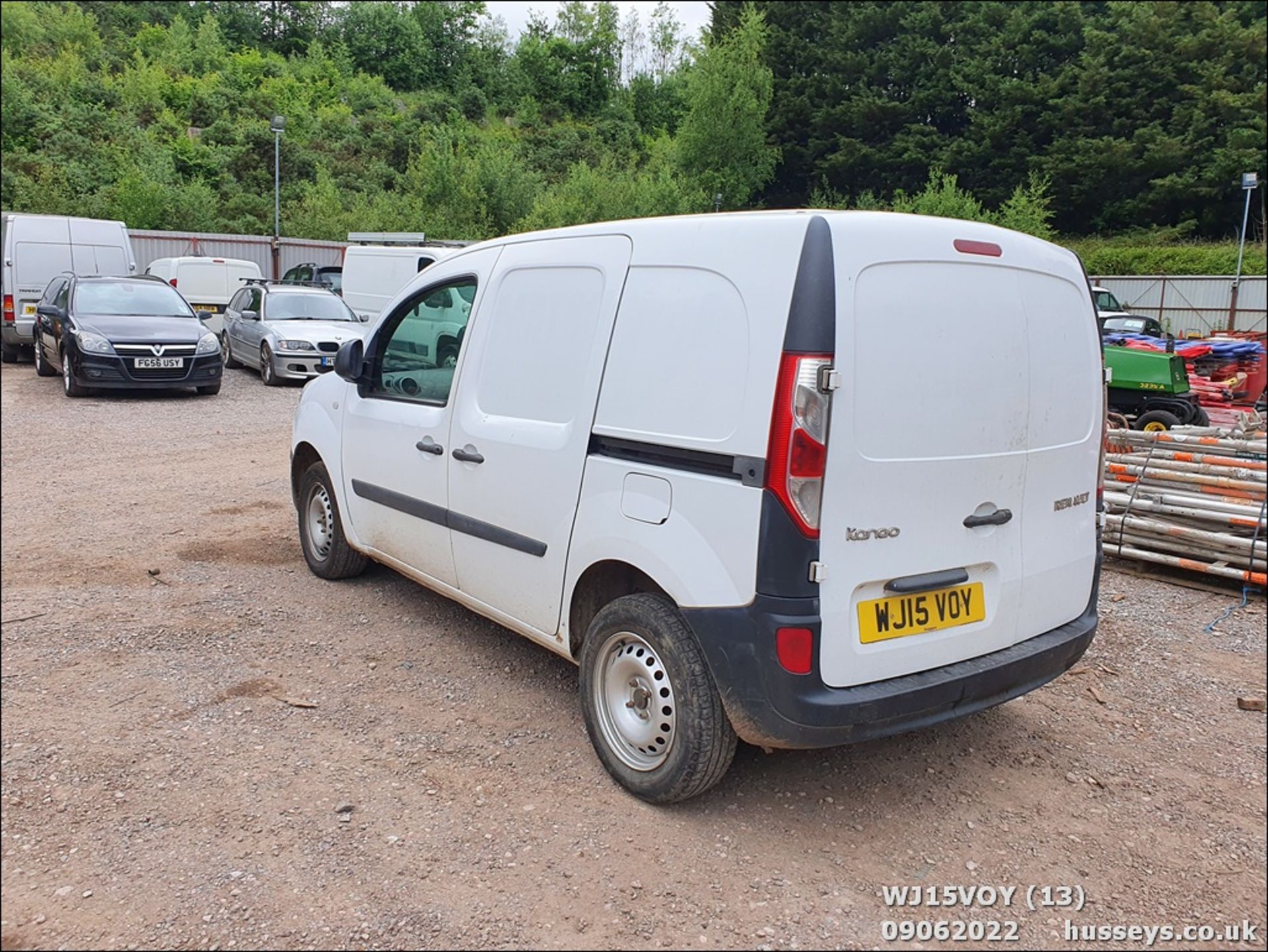 15/15 RENAULT KANGOO ML19 DCI - 1461cc 5dr Van (White) - Image 13 of 36