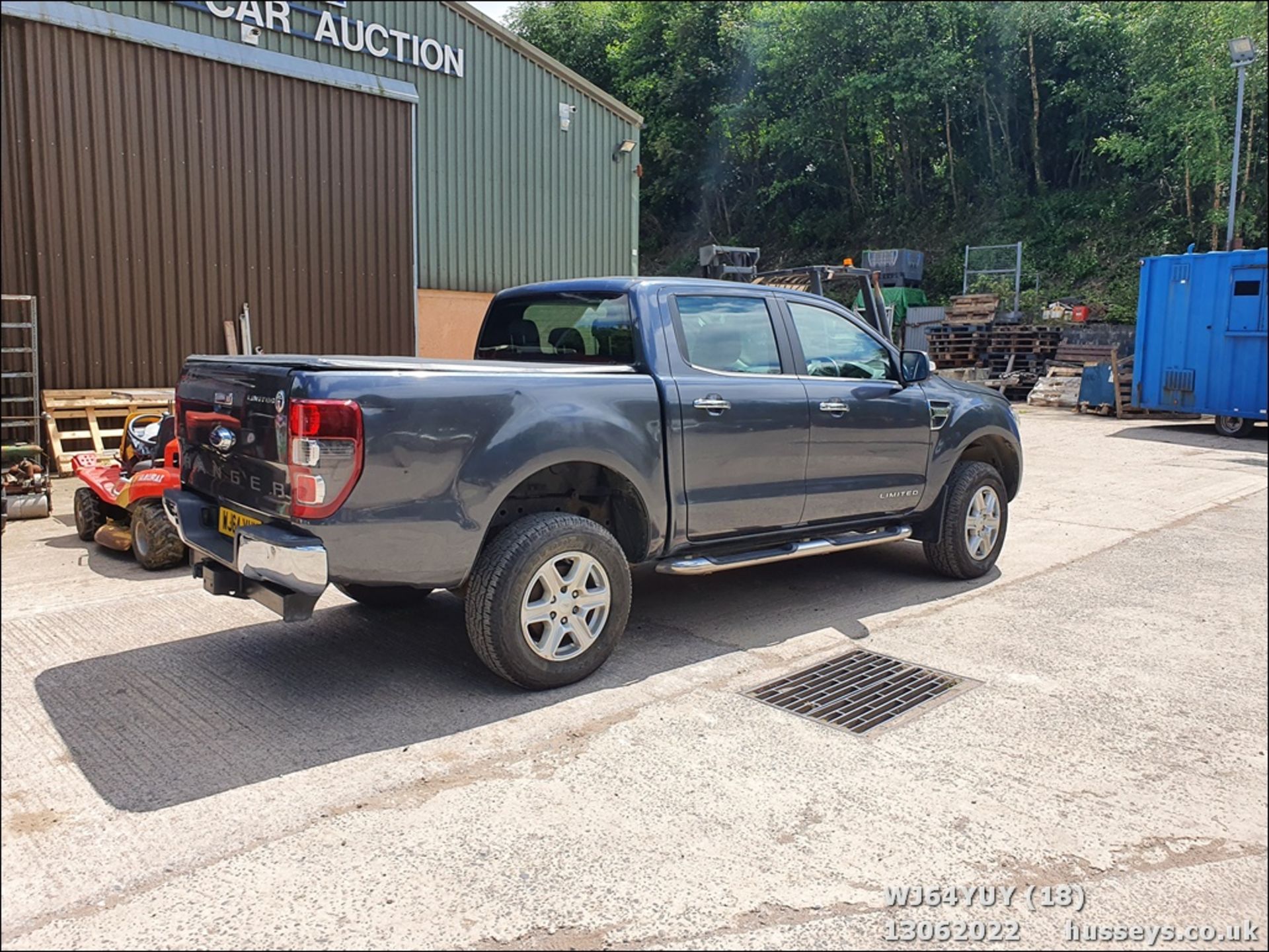 14/64 FORD RANGER LIMITED 4X4 TDCI - 2198cc 4dr 4x4 (Grey, 106k) - Image 18 of 43