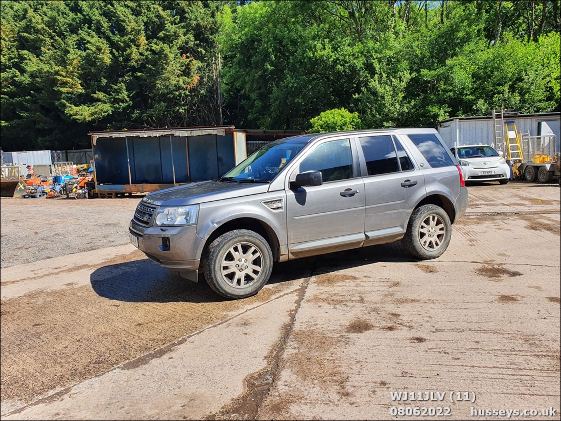 11/11 LAND ROVER FREELANDER XS TD4 - 2179cc 5dr Estate (Grey, 147k) - Image 11 of 47