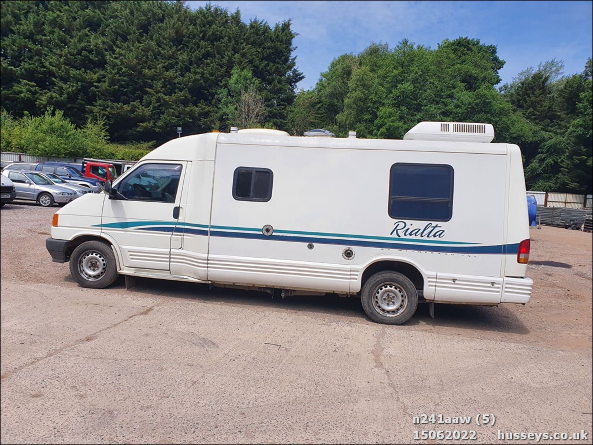 1996 VOLKSWAGEN WINNIEBAGO RIALTA - 2500cc 2dr Motor Caravan (White, 131k) - Image 5 of 40