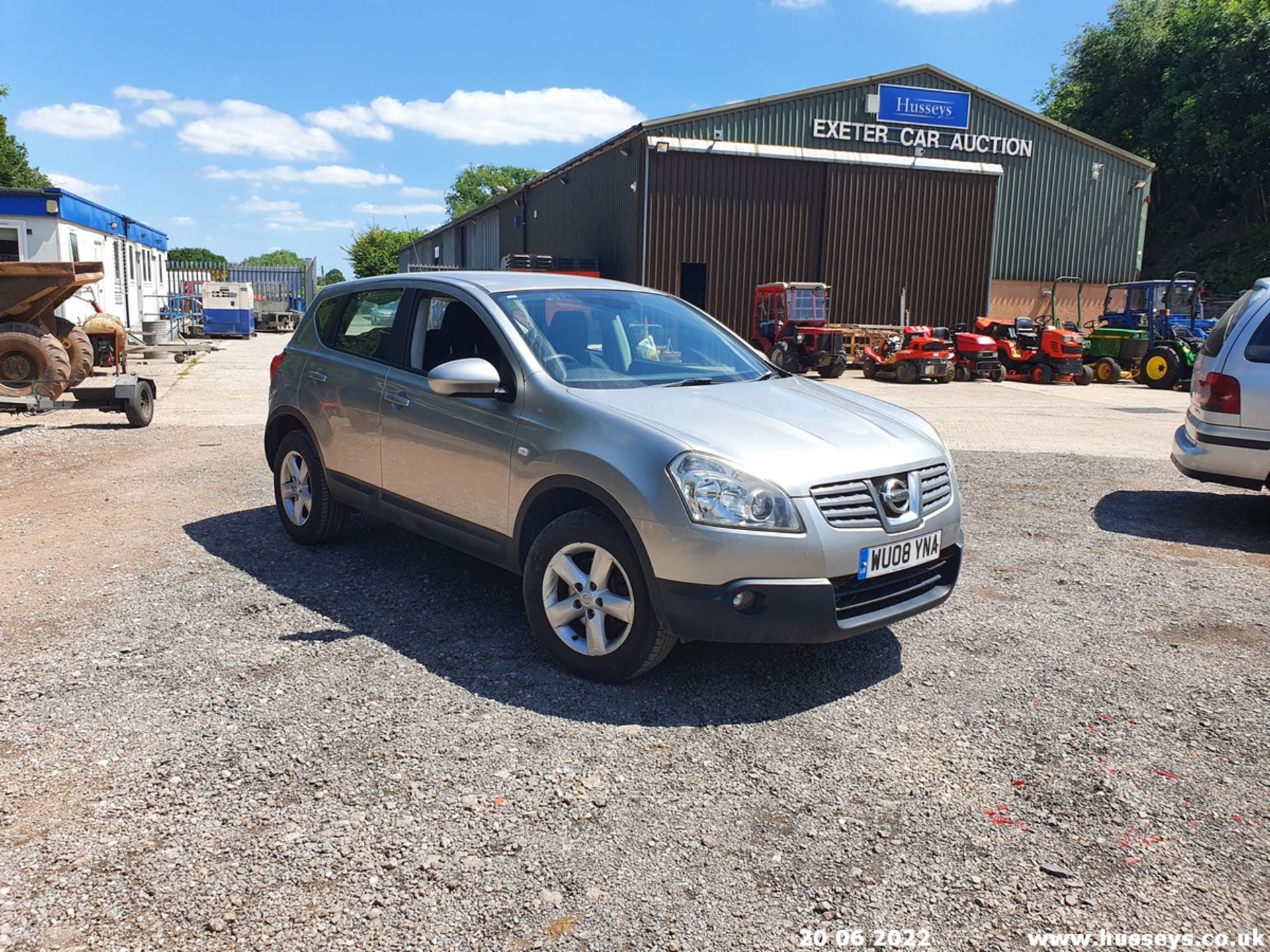 08/08 NISSAN QASHQAI ACENTA DCI 2WD - 1461cc 5dr Hatchback (Silver, 142k) - Image 10 of 38