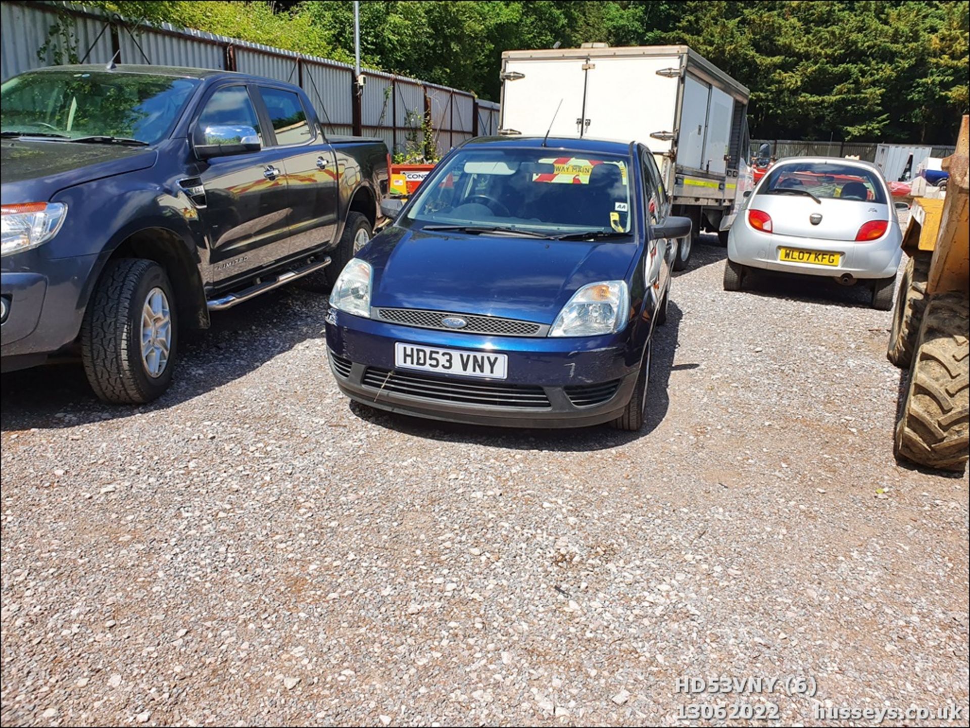 04/53 FORD FIESTA LX - 1388cc 5dr Hatchback (Blue, 56k) - Image 6 of 28