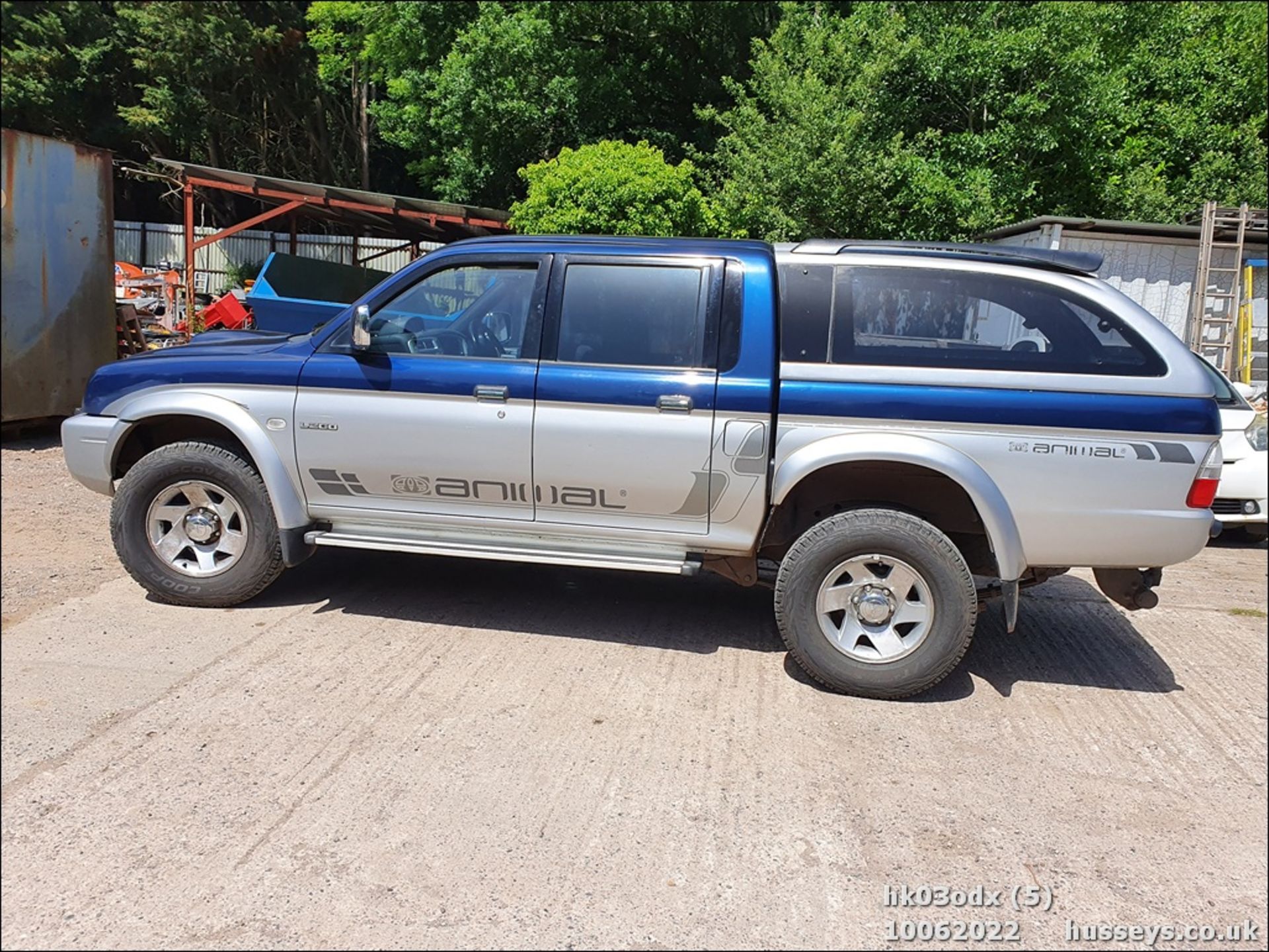 03/03 MITSUBISHI L200 ANIMAL LWB 4WD - 2477cc 2dr 4x4 (Blue/silver, 91k) - Image 6 of 29