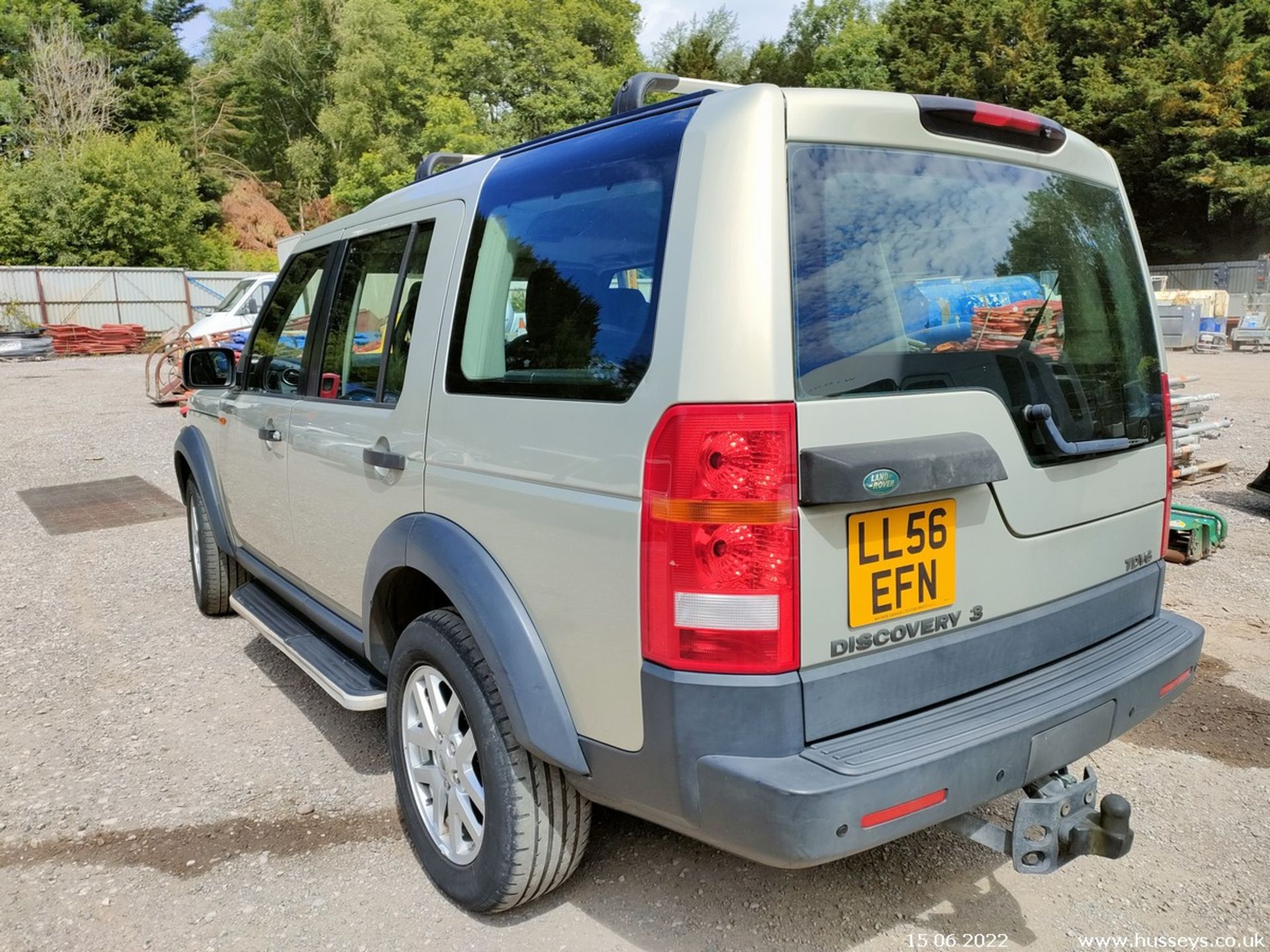 2007 LAND ROVER DISCOVERY - 2720cc 5dr Estate (Gold) - Image 11 of 25