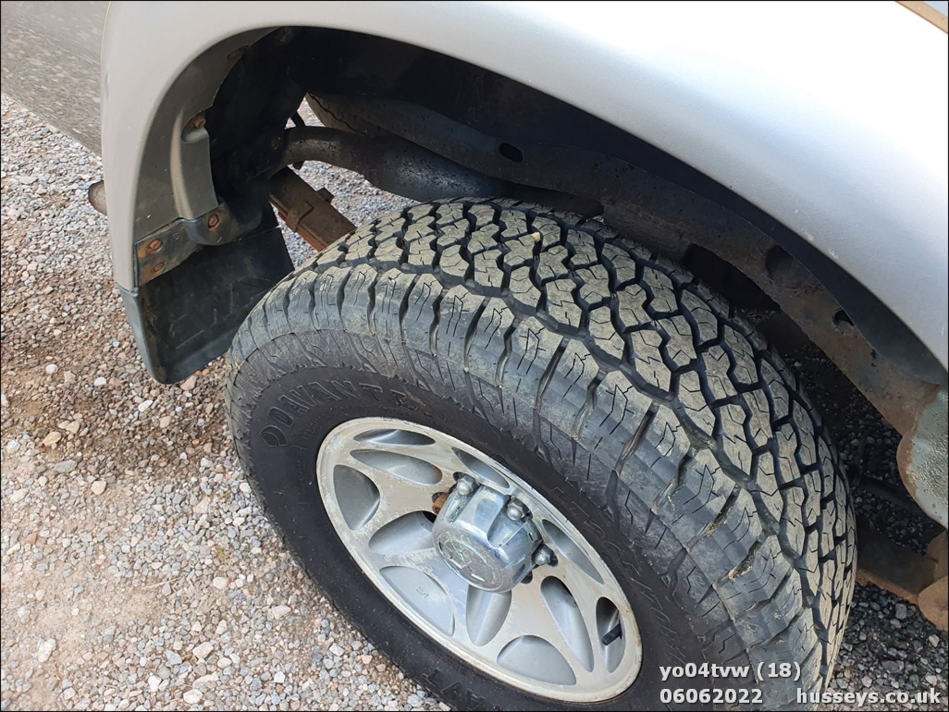 04/04 MITSUBISHI L200 WARRIOR LWB - 2477cc 2dr 4x4 (Silver, 140k) - Image 18 of 33