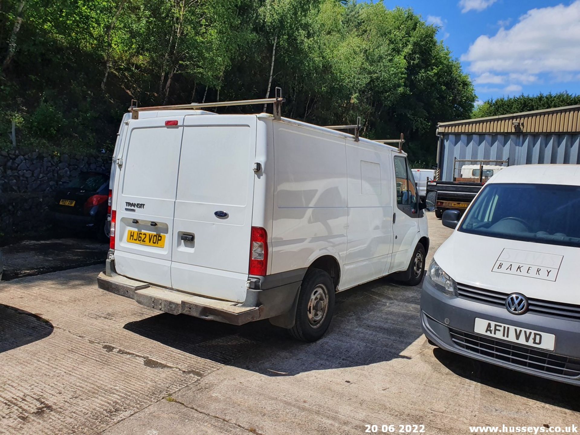 10/10 FORD TRANSIT 140 T330S RWD - 2402cc 5dr Van (White, 160k) - Image 31 of 34