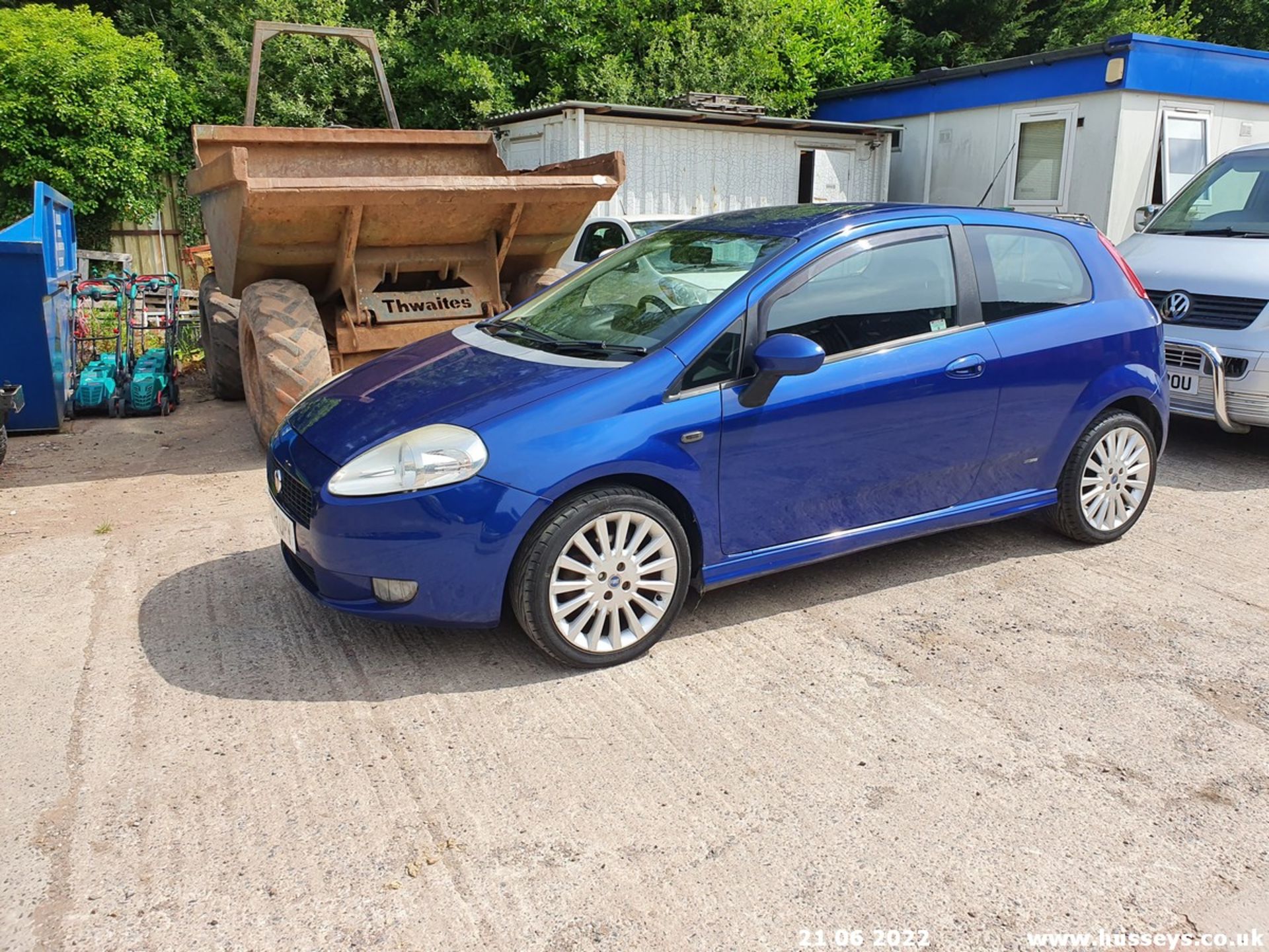 09/09 FIAT G PUNTO SPORTING MULTIJET - 1910cc 3dr Hatchback (Blue, 100k) - Image 9 of 26