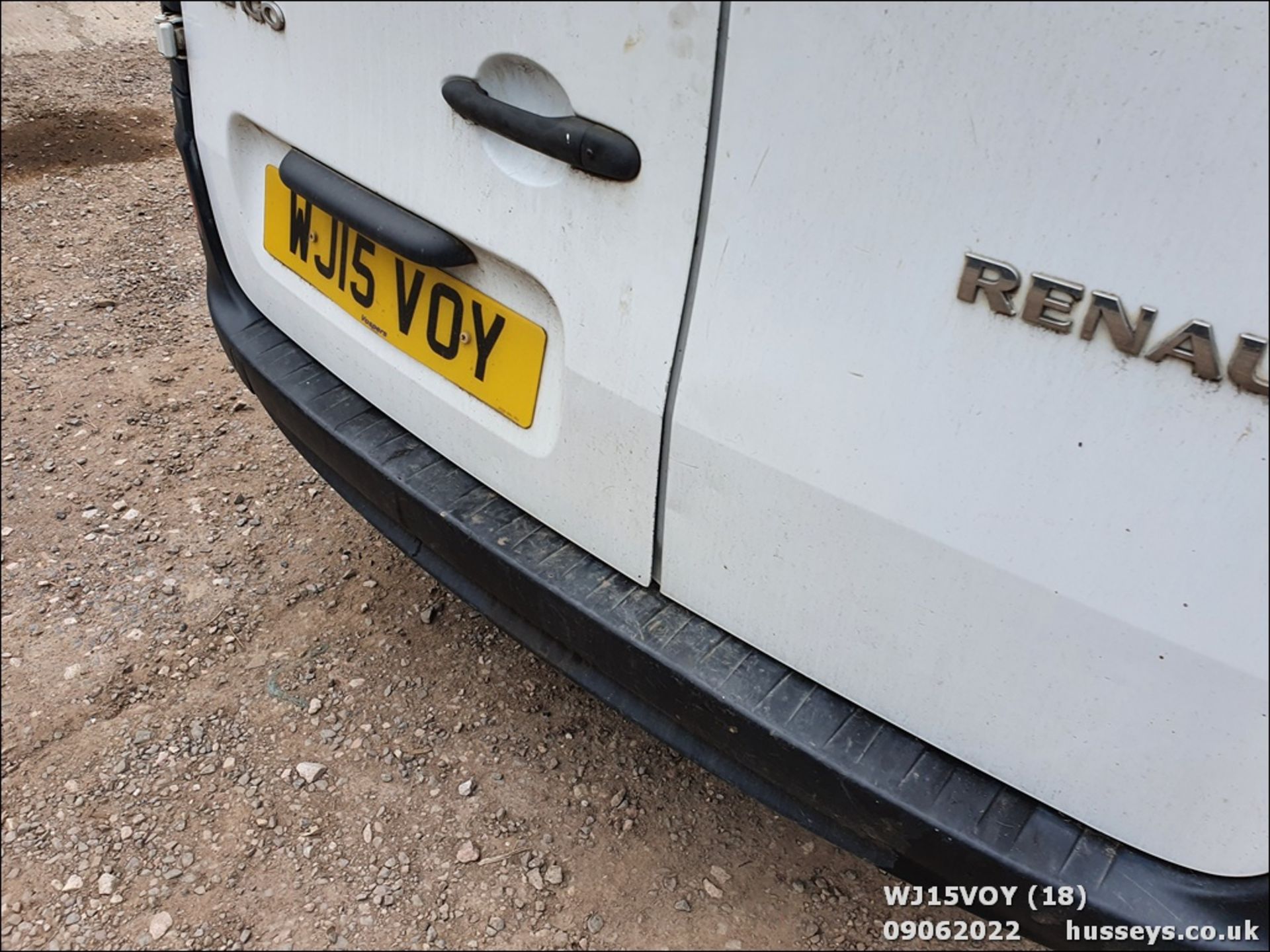 15/15 RENAULT KANGOO ML19 DCI - 1461cc 5dr Van (White) - Image 18 of 36