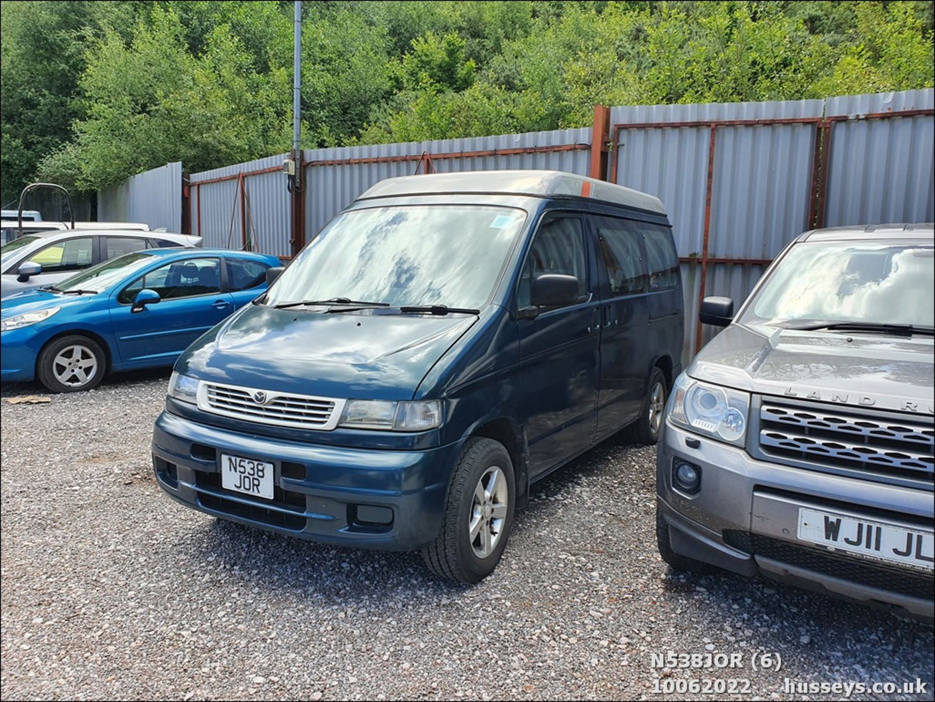 2007 MAZDA BONGO - 2498cc 4dr Estate (Green) - Image 6 of 12