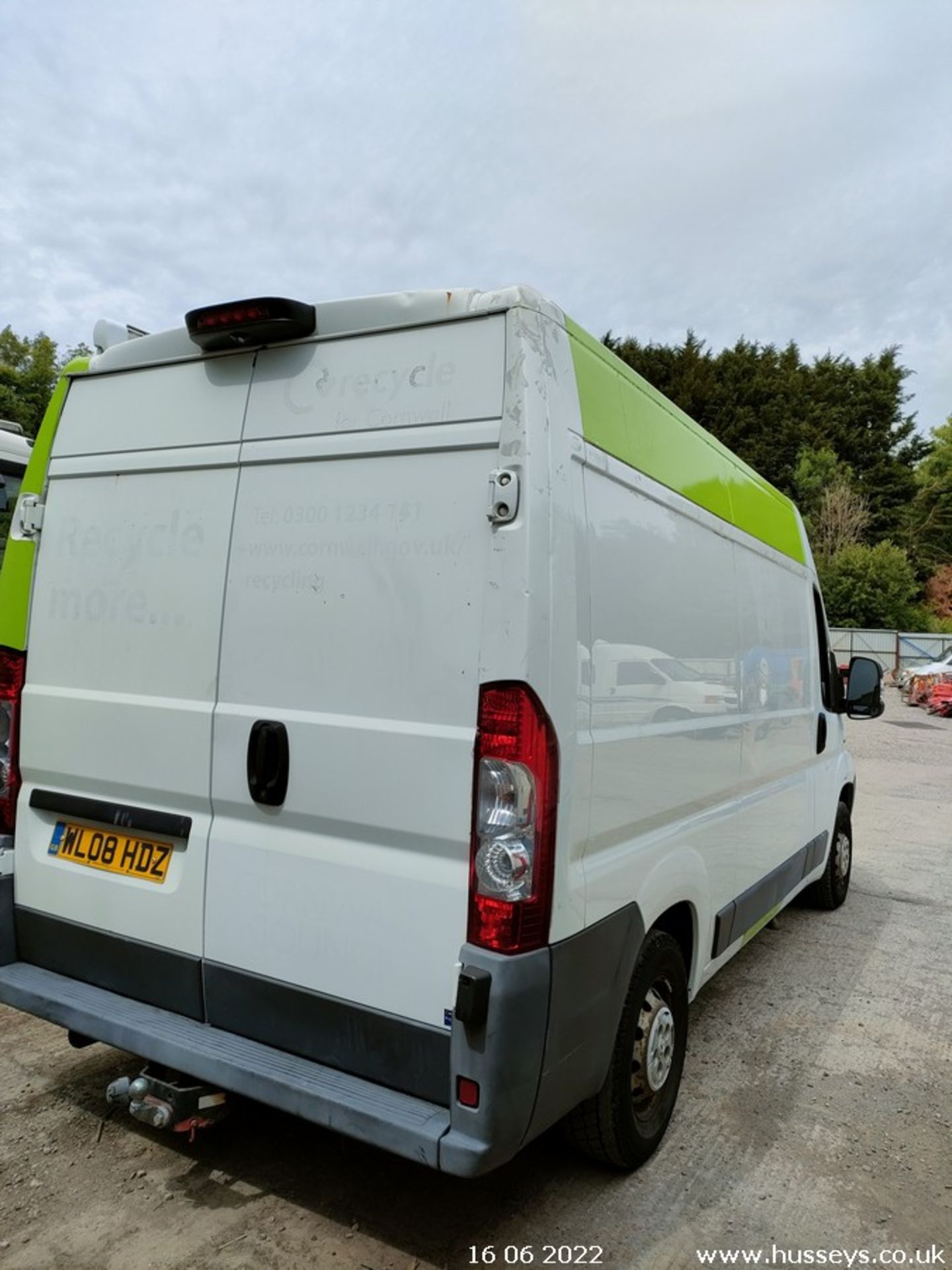 08/08 PEUGEOT BOXER 333 MWB - 2198cc 5dr Van (White, 42k) - Image 13 of 21