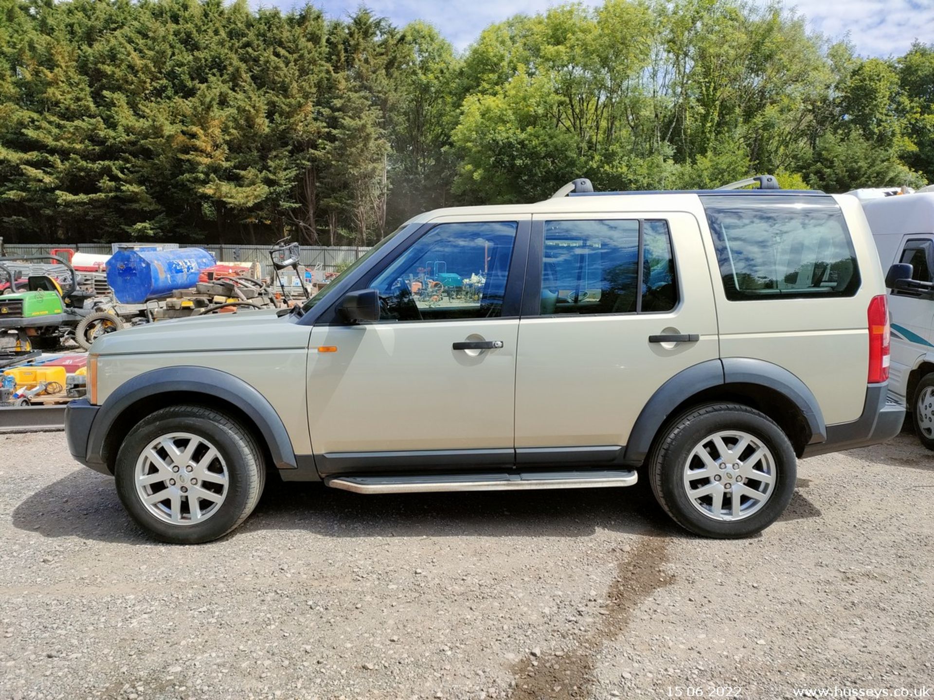 2007 LAND ROVER DISCOVERY - 2720cc 5dr Estate (Gold) - Image 14 of 25