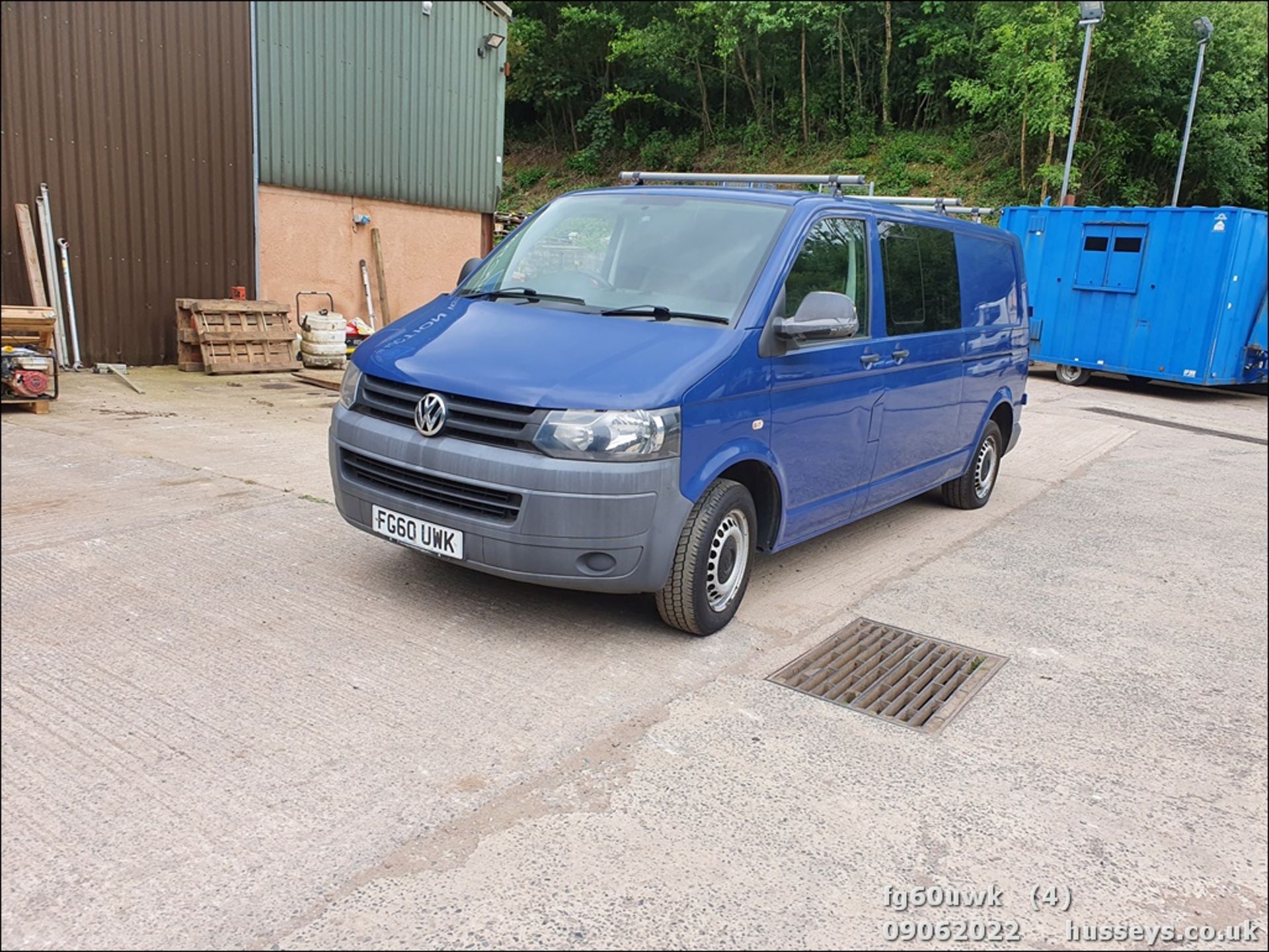 11/60 VOLKSWAGEN TRANSPORTER T32 102 TDI LWB - 1968cc 5dr Van (Blue) - Image 33 of 54