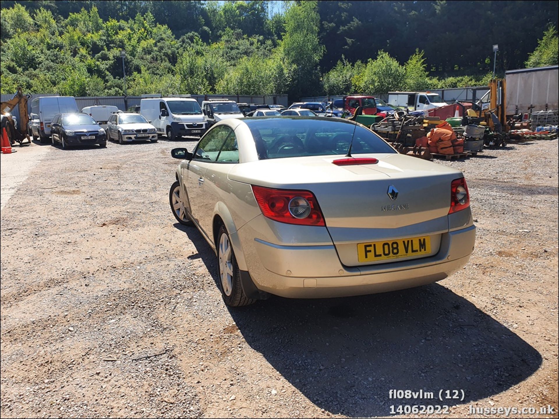 08/08 RENAULT MEGANE DYNAMIQUE DCI 106 - 1461cc 2dr Convertible (Gold, 71k) - Image 12 of 43