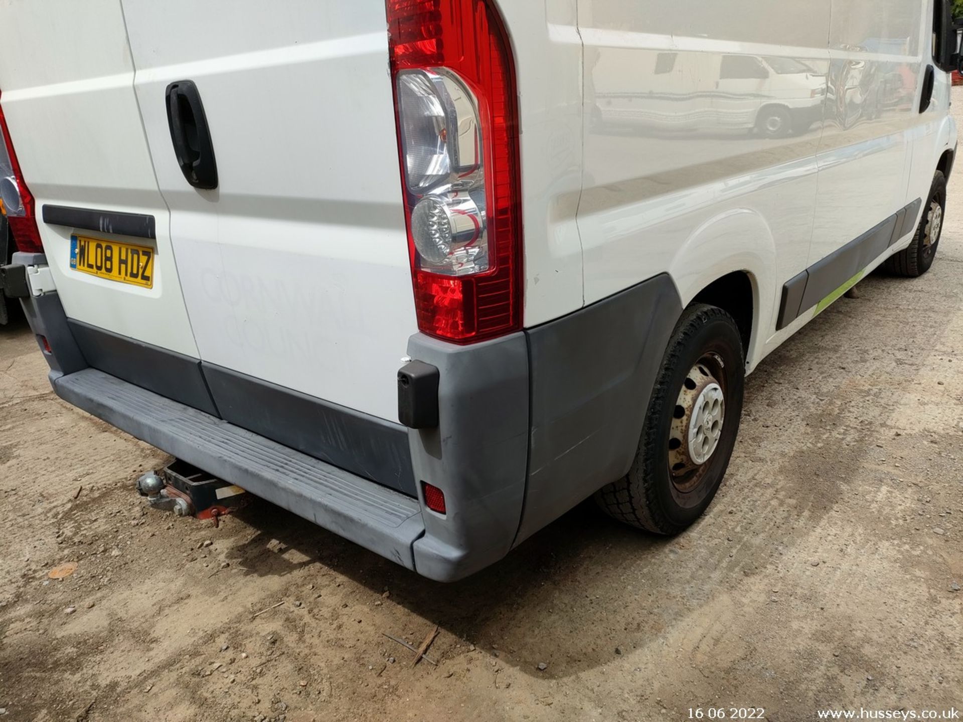 08/08 PEUGEOT BOXER 333 MWB - 2198cc 5dr Van (White, 42k) - Image 12 of 21