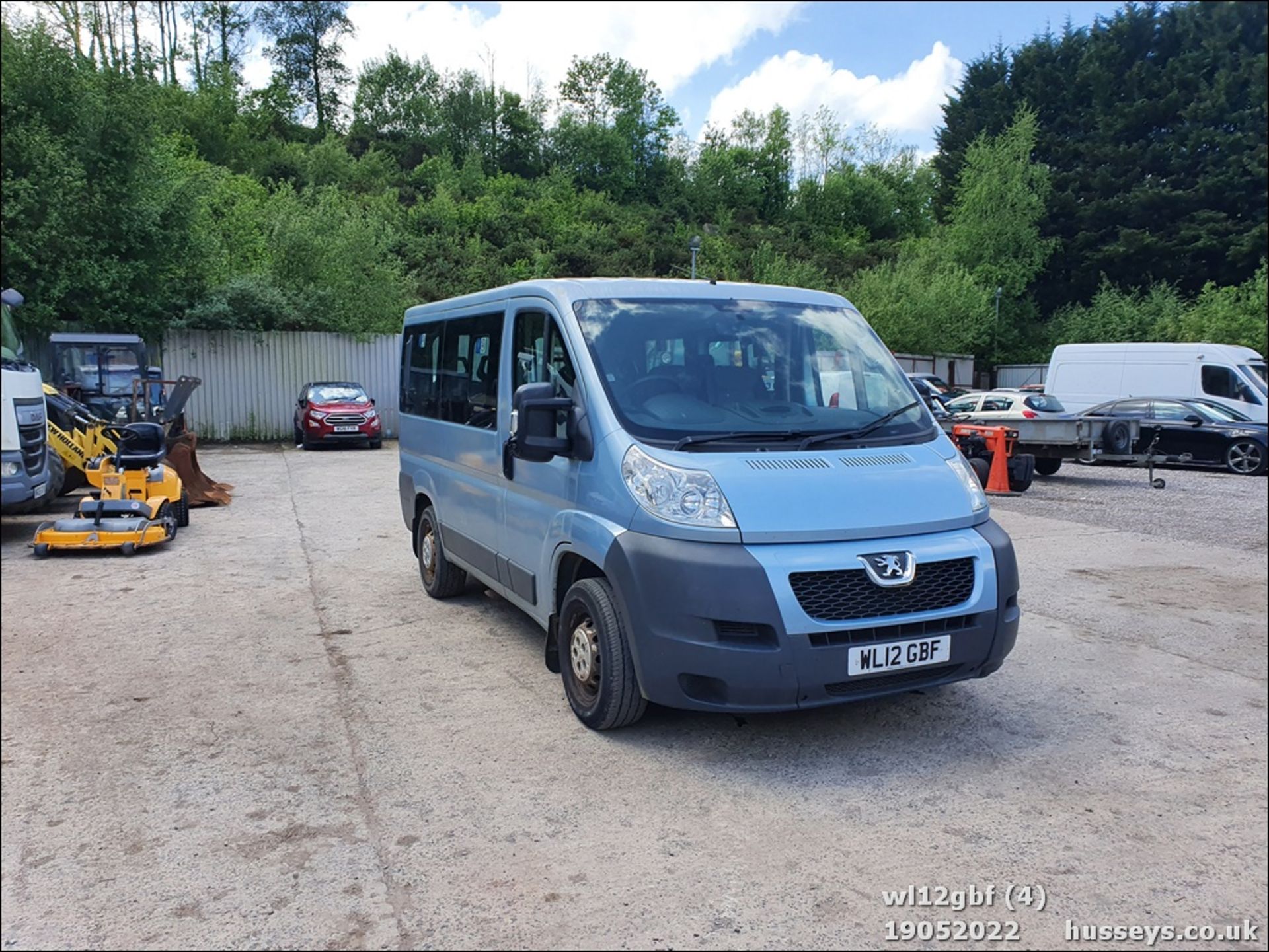 12/12 PEUGEOT BOXER 333 L1H1 HDI - 2198cc 5dr MPV (Blue) - Image 4 of 46