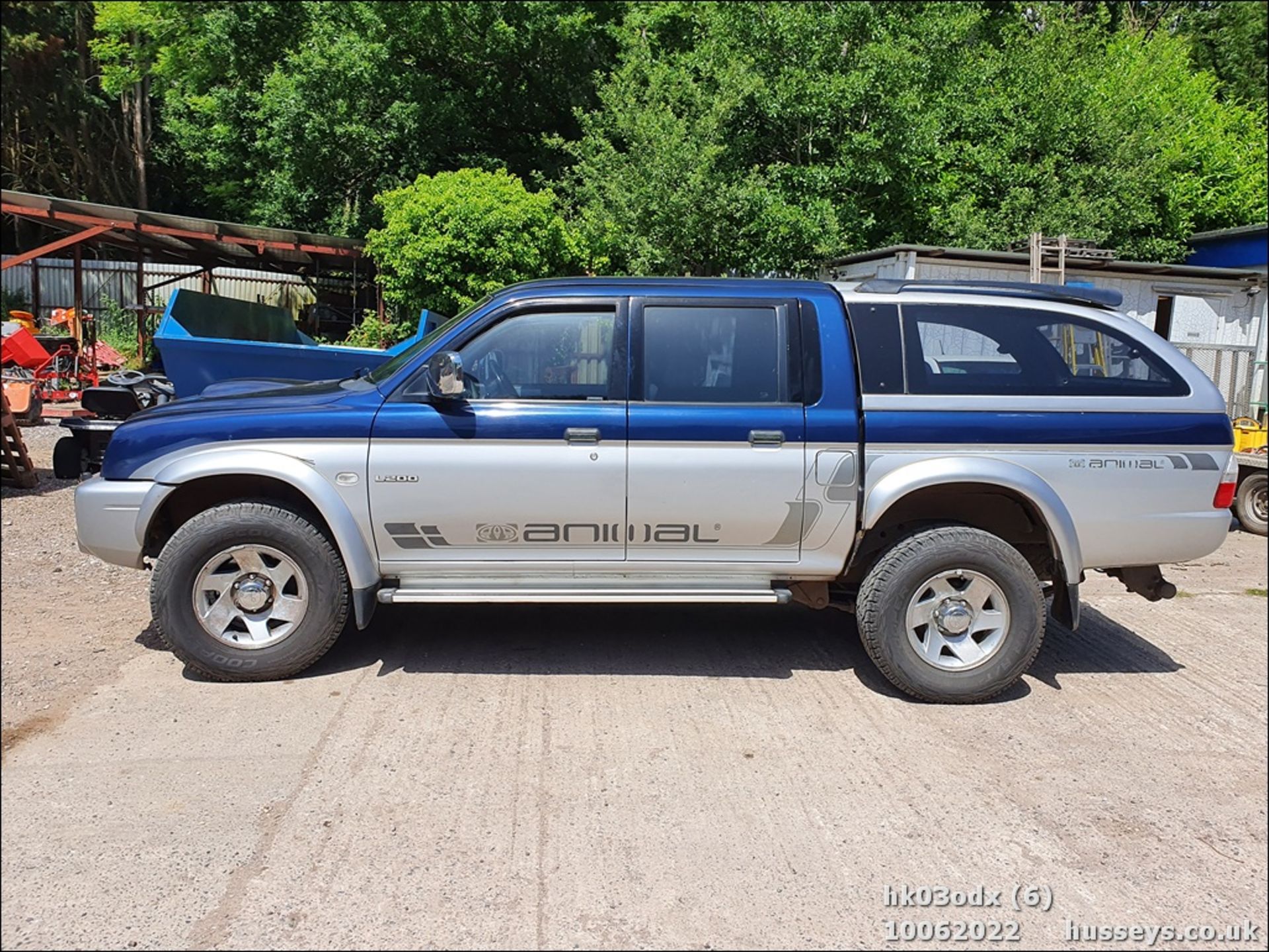 03/03 MITSUBISHI L200 ANIMAL LWB 4WD - 2477cc 2dr 4x4 (Blue/silver, 91k) - Image 7 of 29