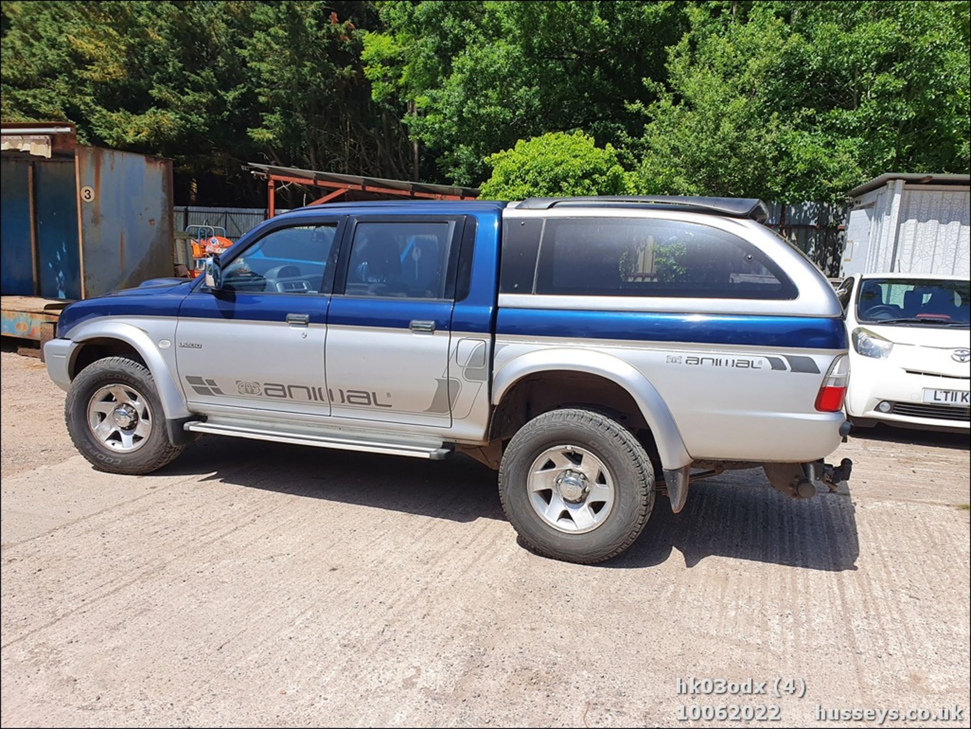 03/03 MITSUBISHI L200 ANIMAL LWB 4WD - 2477cc 2dr 4x4 (Blue/silver, 91k) - Image 5 of 29